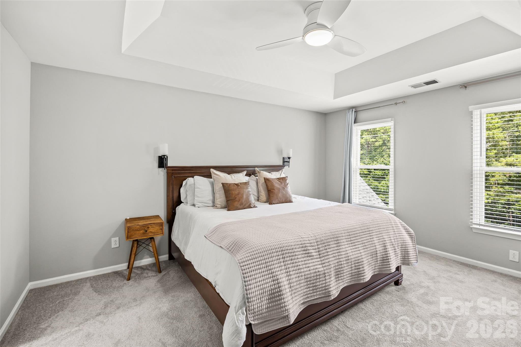 5933 Fitzwilliams Lane — Charlotte