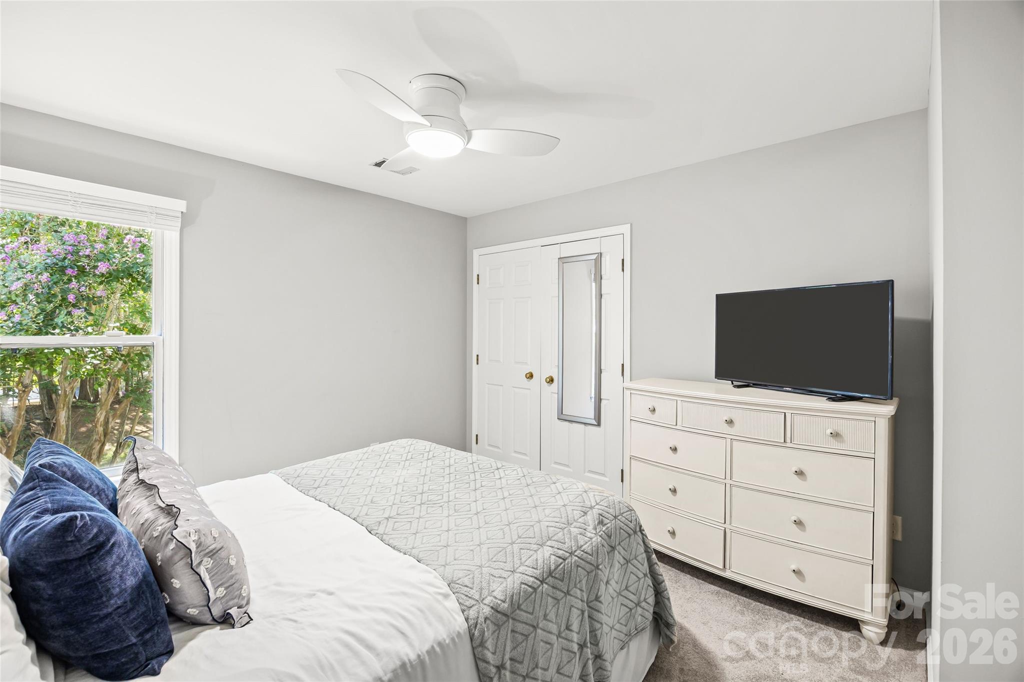5933 Fitzwilliams Lane — Charlotte