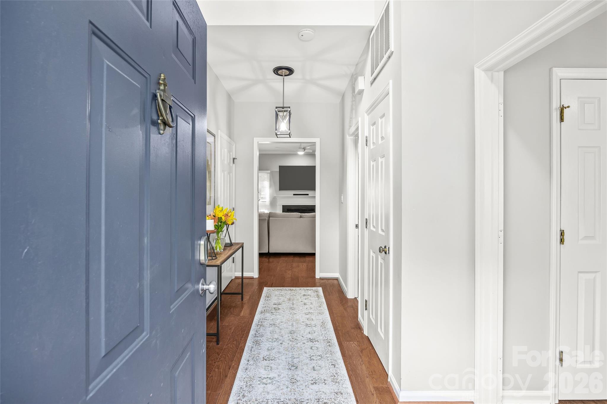 5933 Fitzwilliams Lane — Charlotte