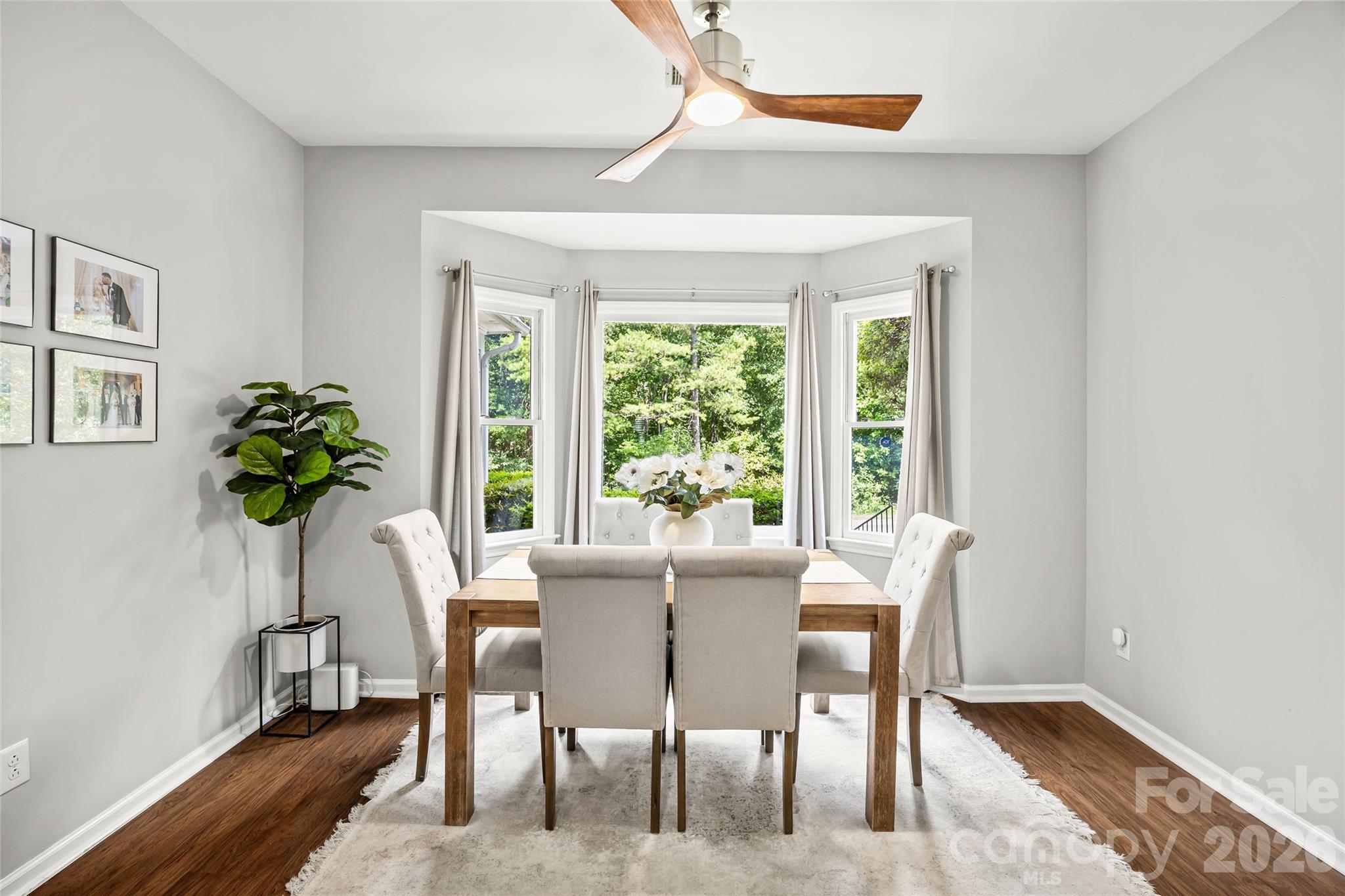 5933 Fitzwilliams Lane — Charlotte
