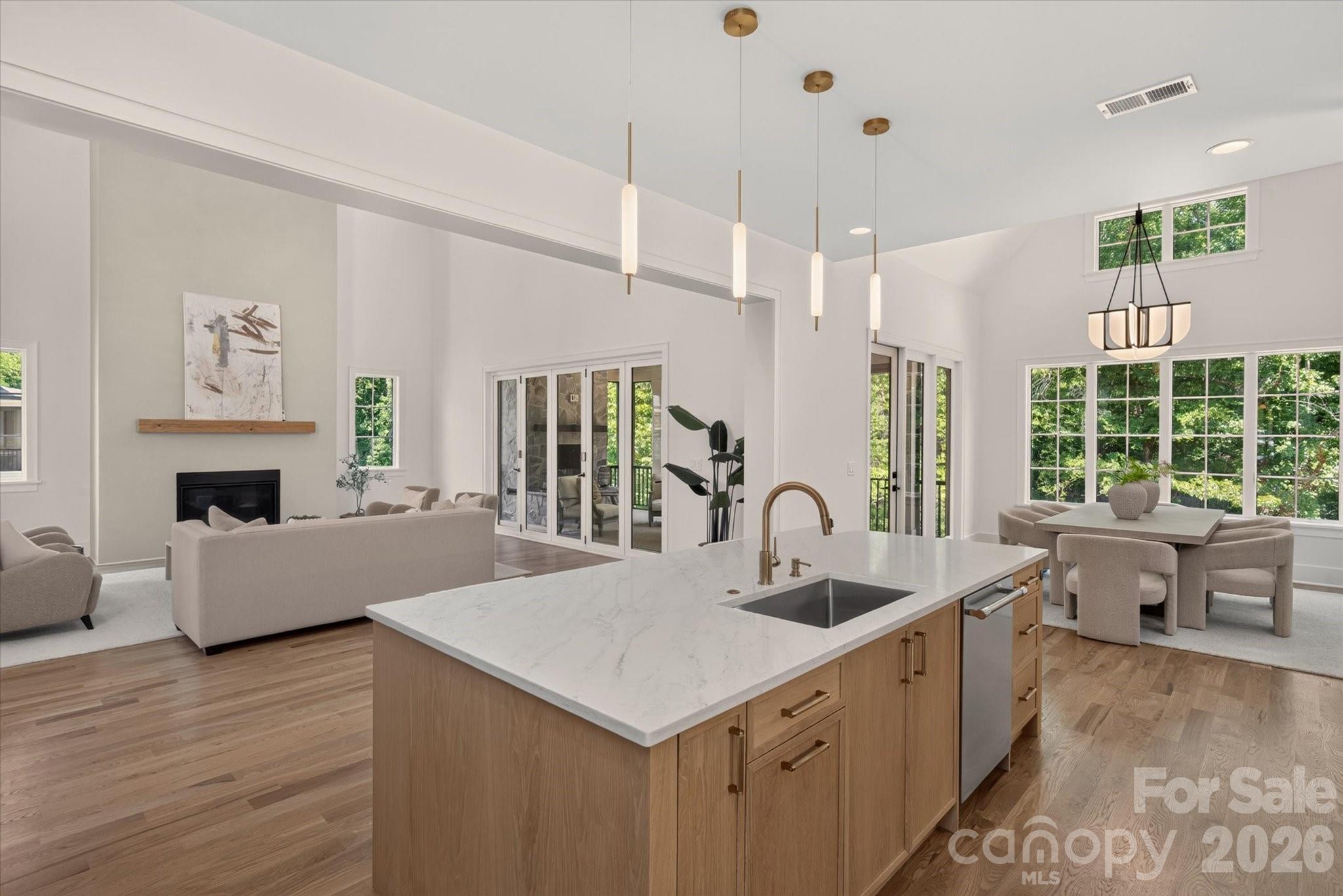 213 Crest Court — Weddington