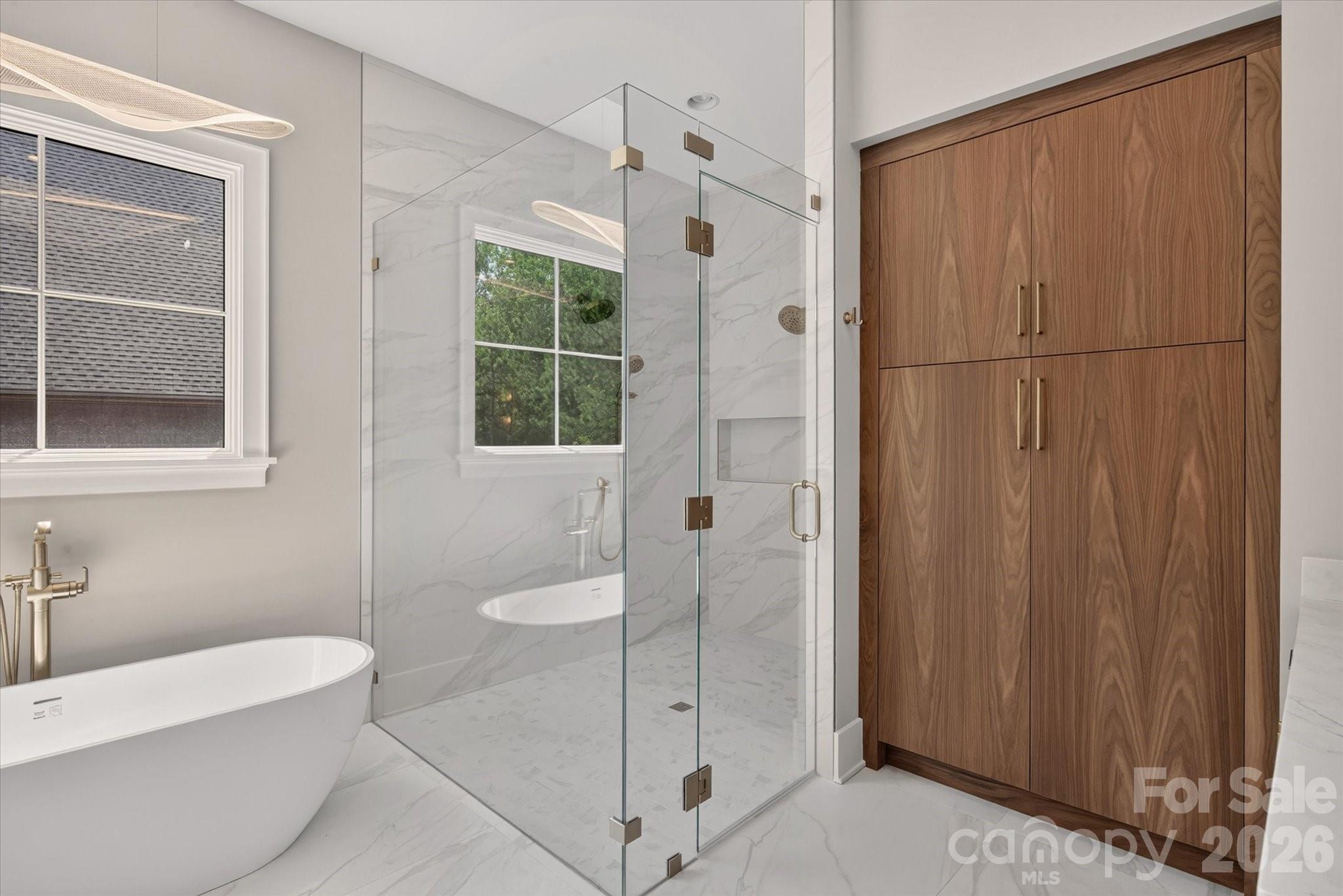 213 Crest Court — Weddington