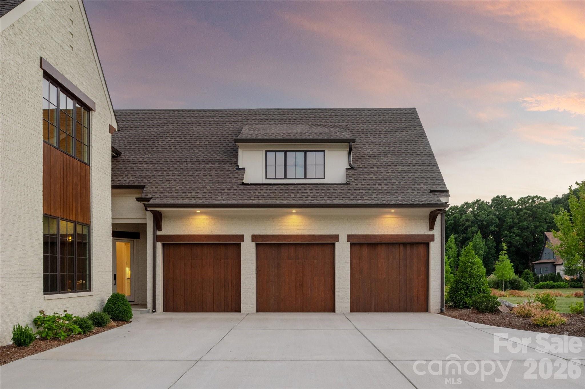 213 Crest Court — Weddington