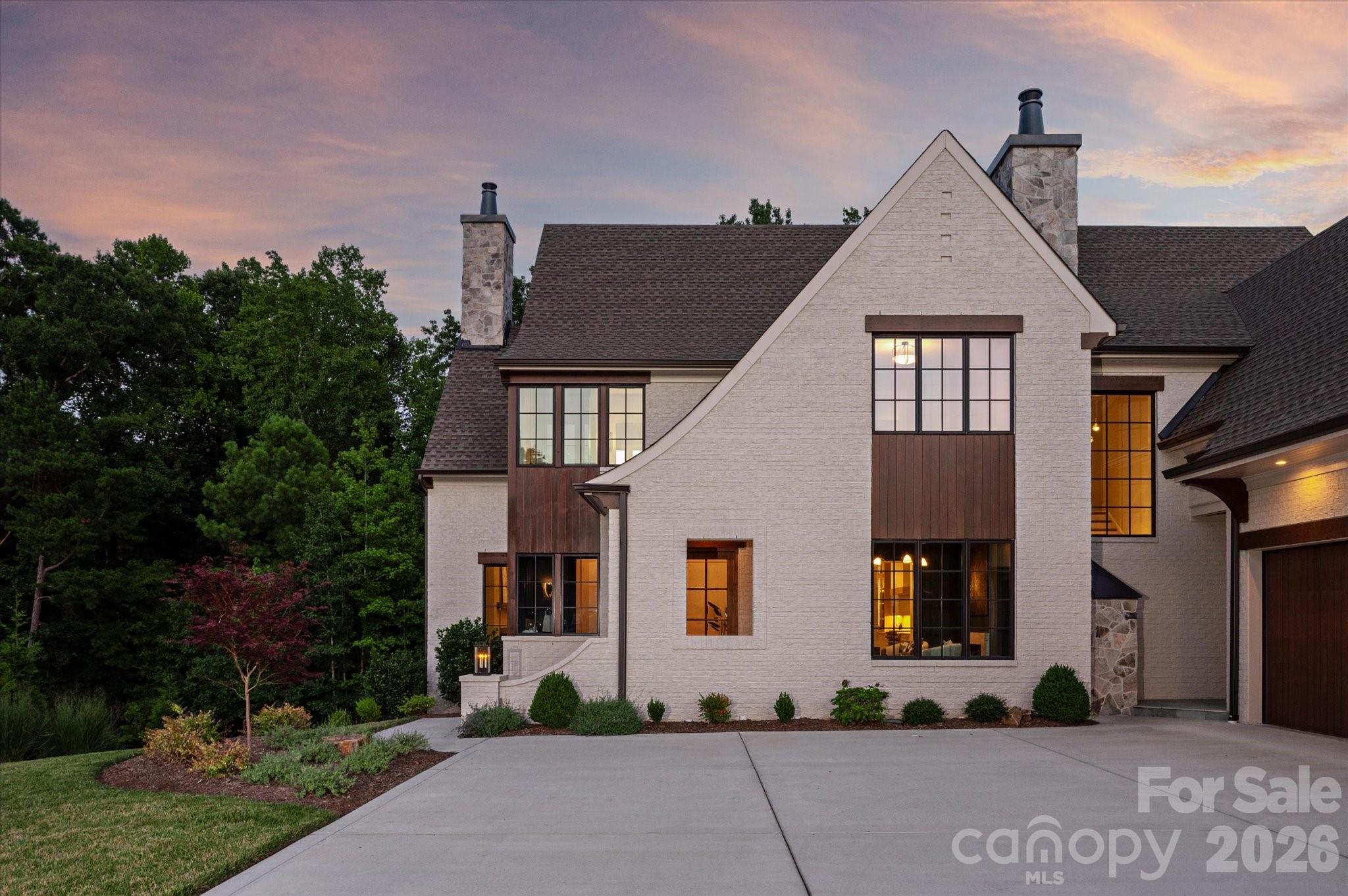 213 Crest Court — Weddington