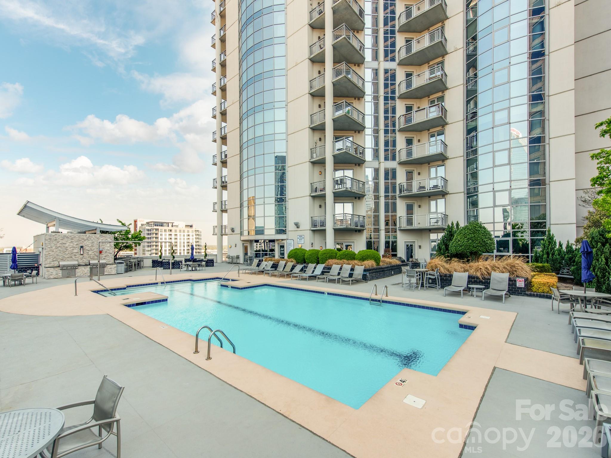 333 W Trade Street #2603 — Charlotte