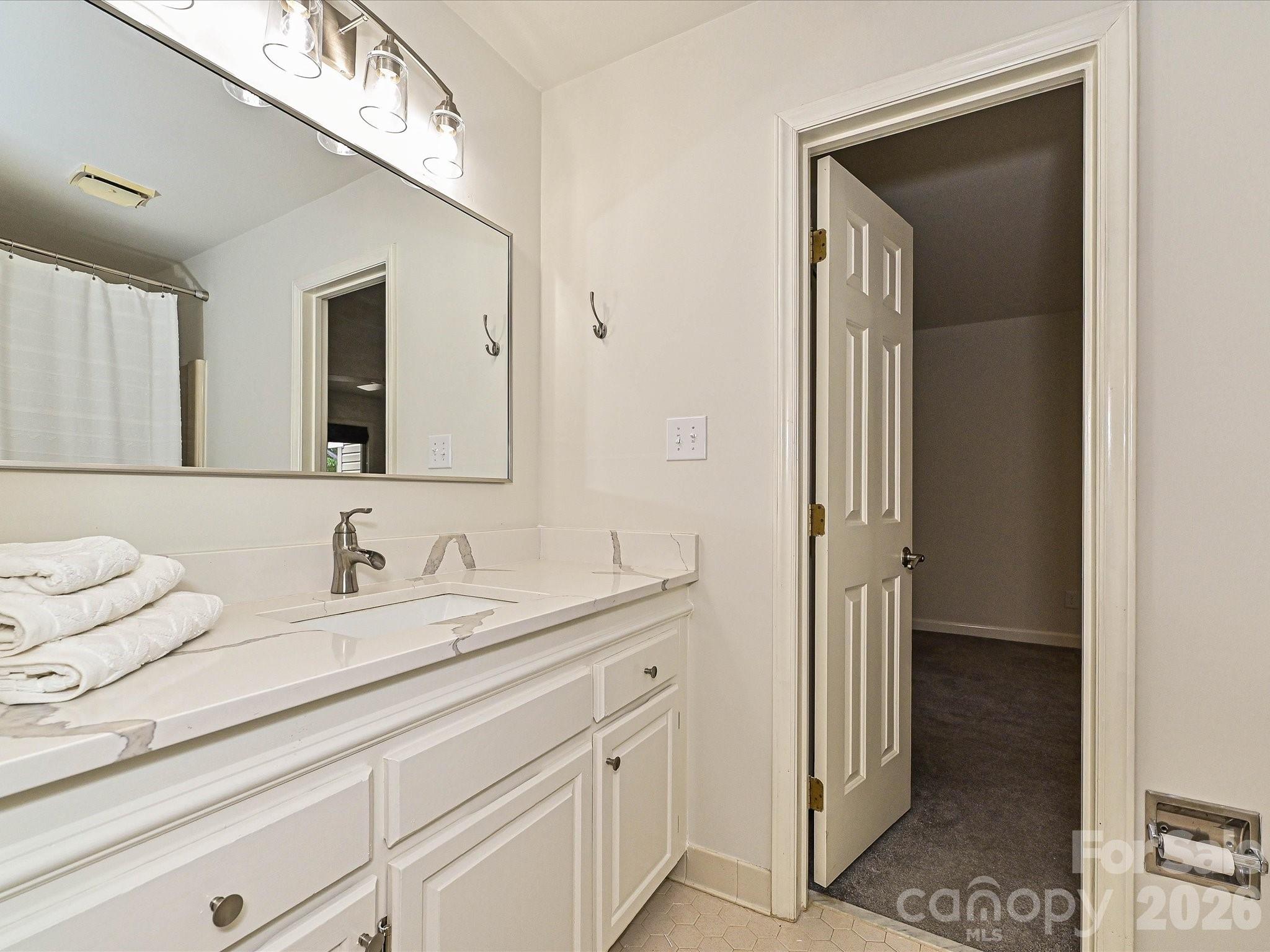 801 Lexington Avenue — Charlotte