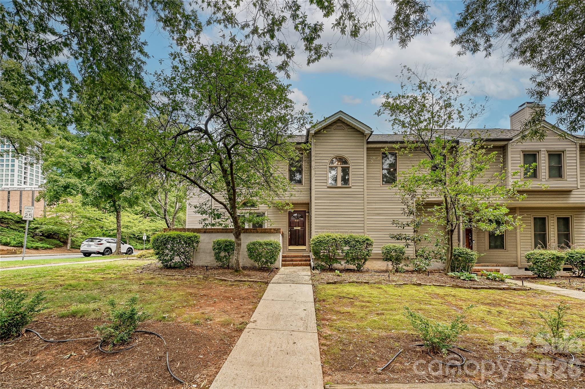801 Lexington Avenue — Charlotte