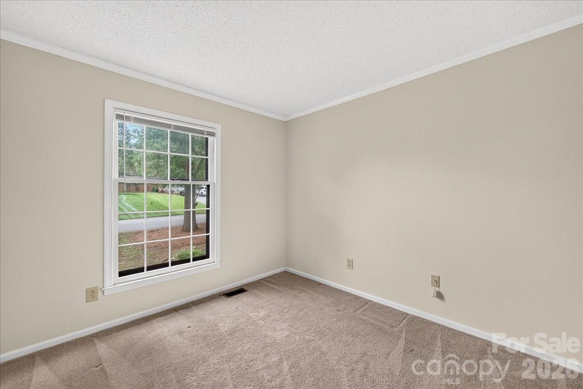 5000 Cedar Forest Drive — Charlotte