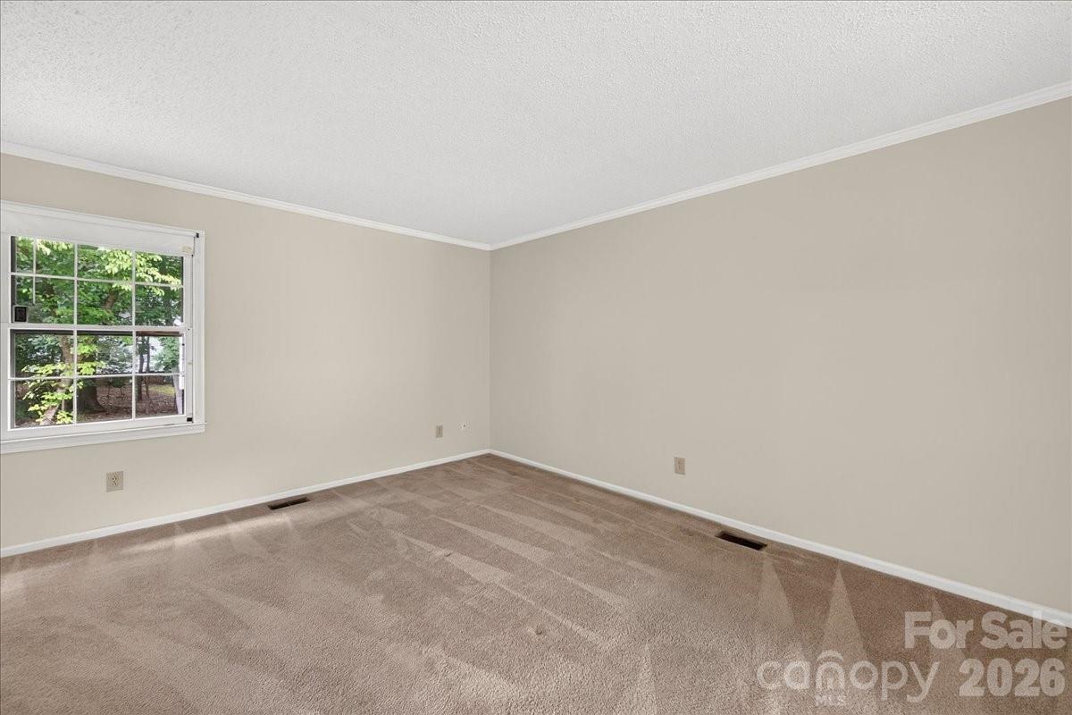 5000 Cedar Forest Drive — Charlotte