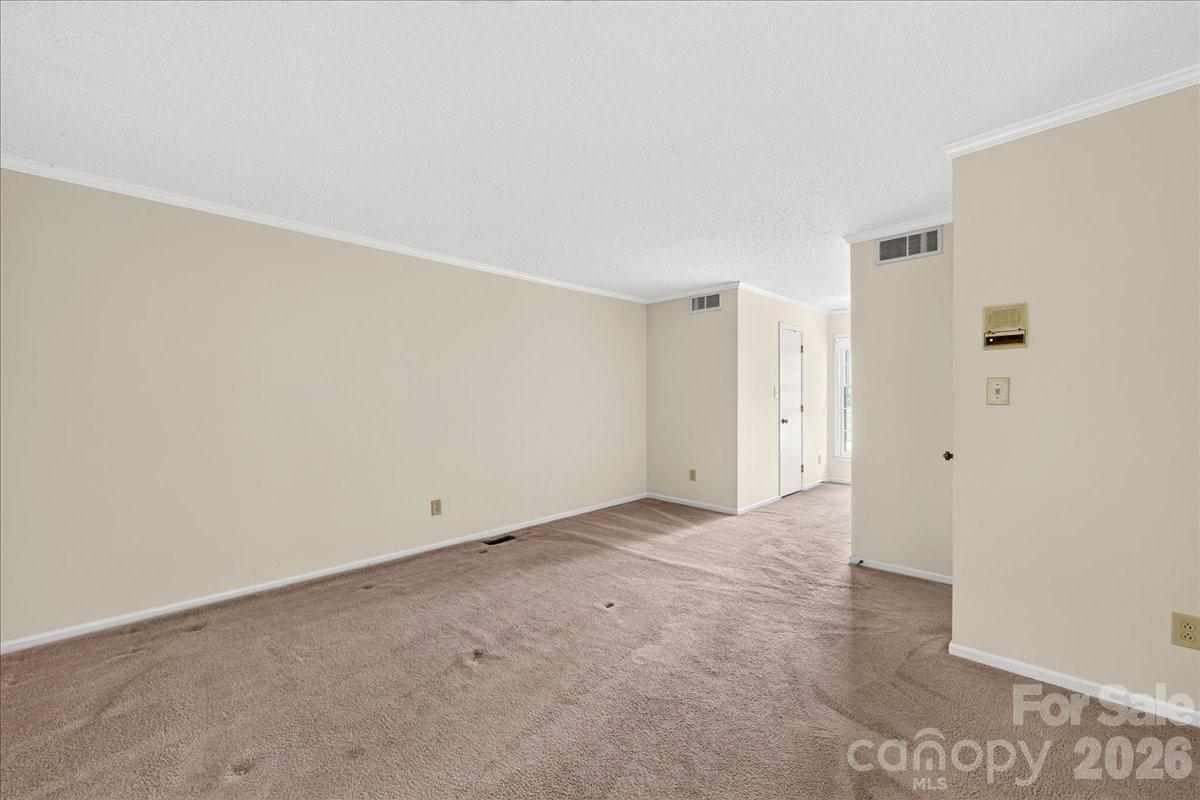 5000 Cedar Forest Drive — Charlotte