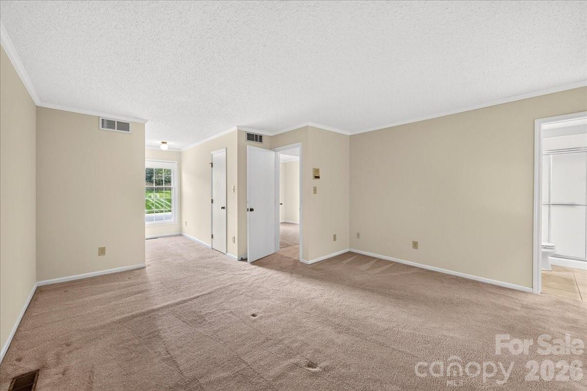 5000 Cedar Forest Drive — Charlotte
