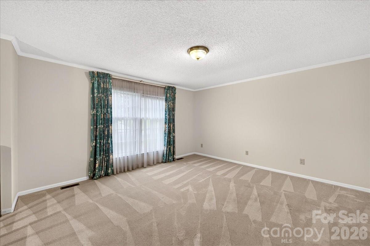 5000 Cedar Forest Drive — Charlotte