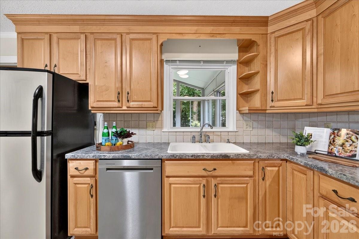 5000 Cedar Forest Drive — Charlotte