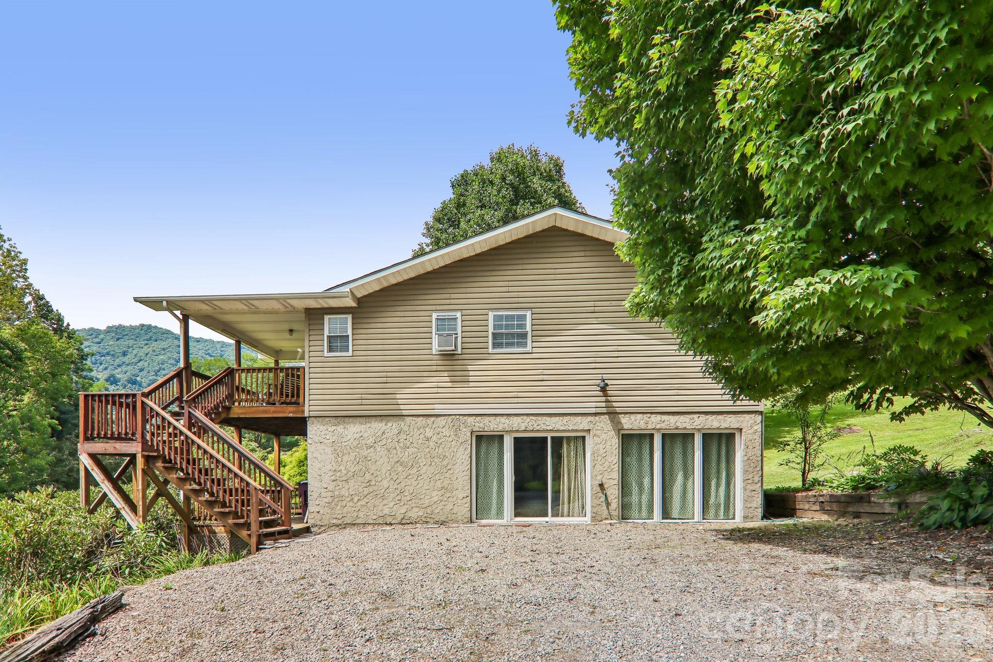 169 Highview Drive — Maggie Valley