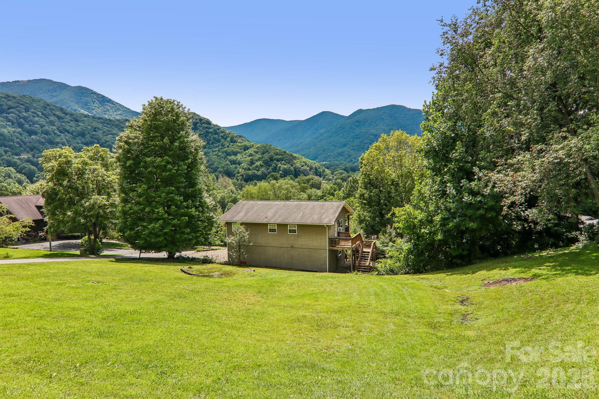 169 Highview Drive — Maggie Valley
