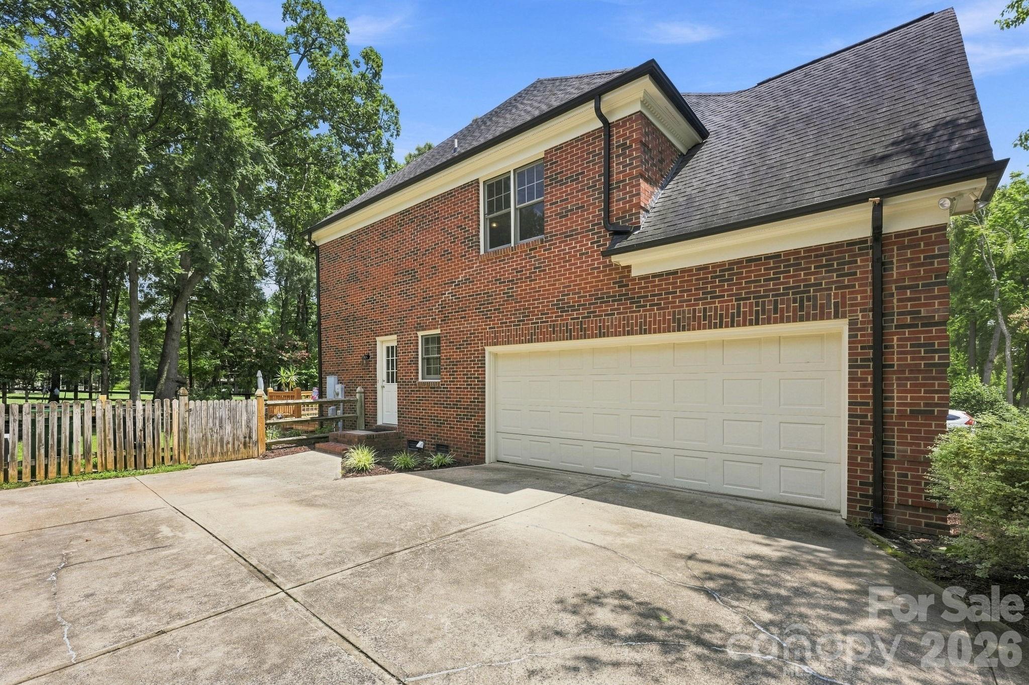 4620 Fairvista Drive — Charlotte