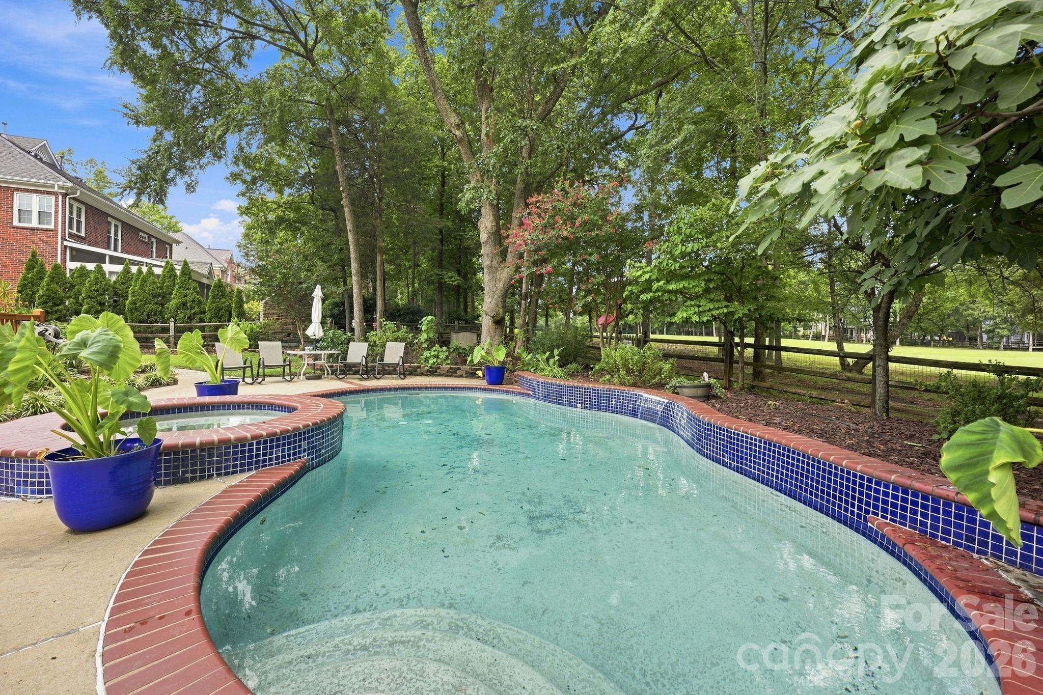 4620 Fairvista Drive — Charlotte