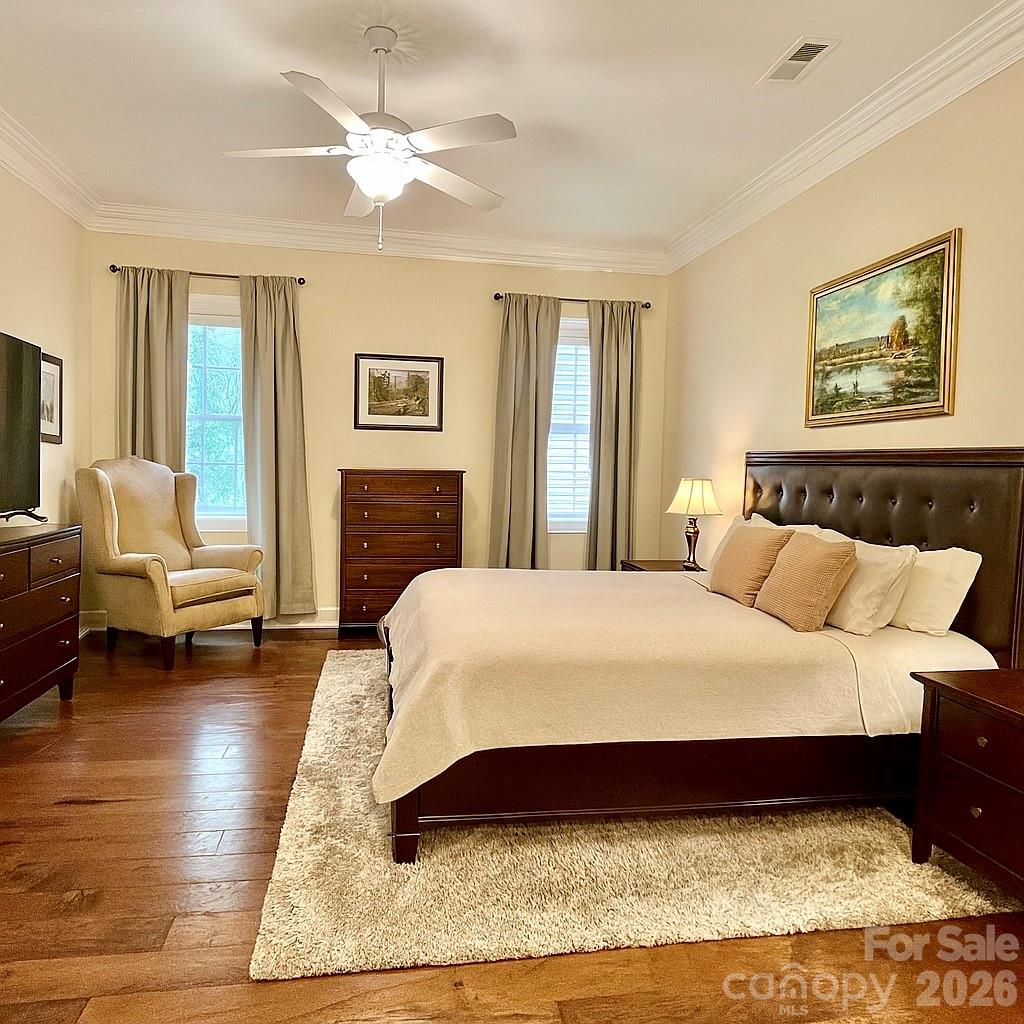 1025 N Sharon Amity Road — Charlotte