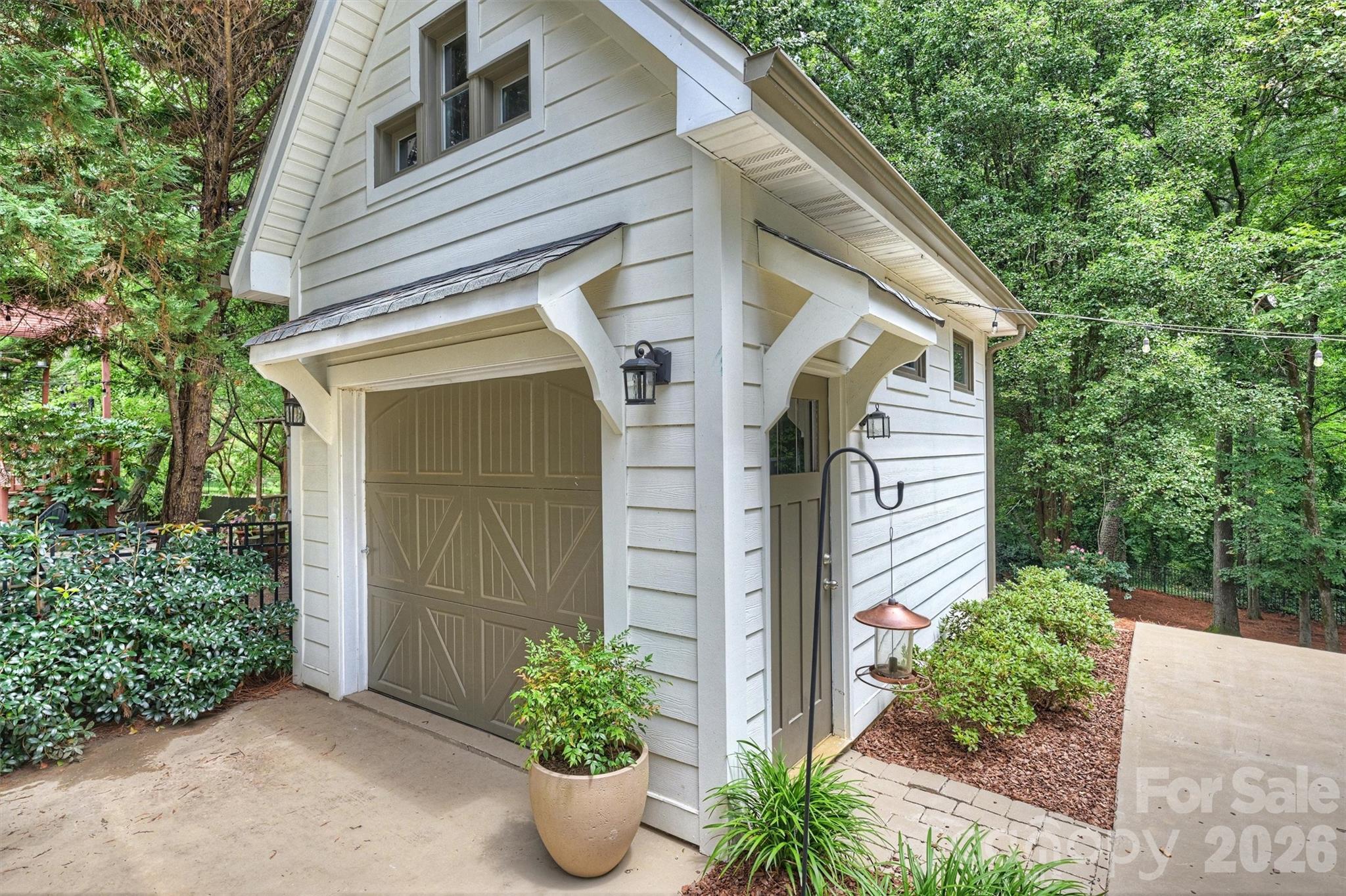 1328 Ivey Drive — Charlotte