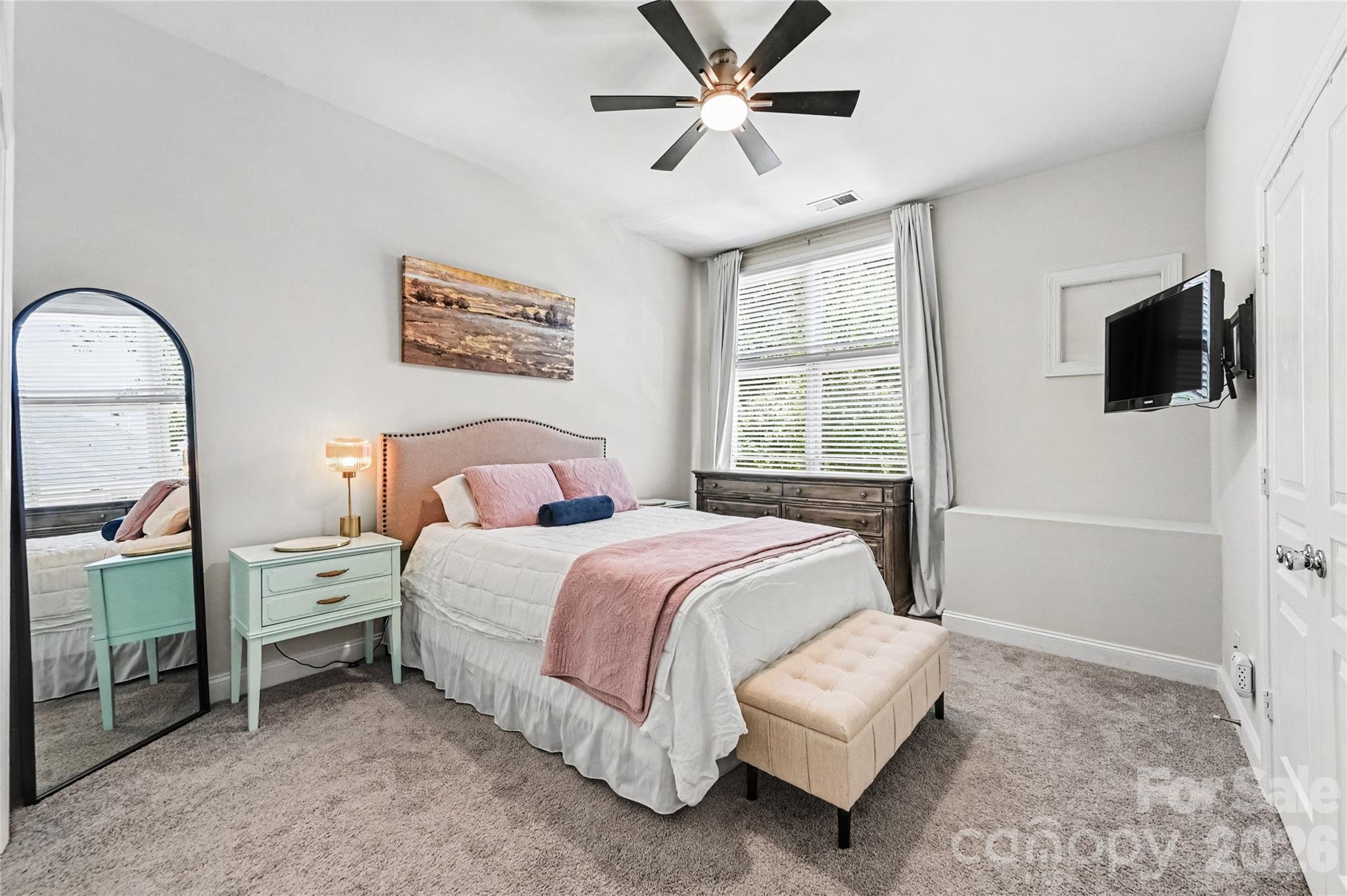 1043 Park West Drive — Charlotte