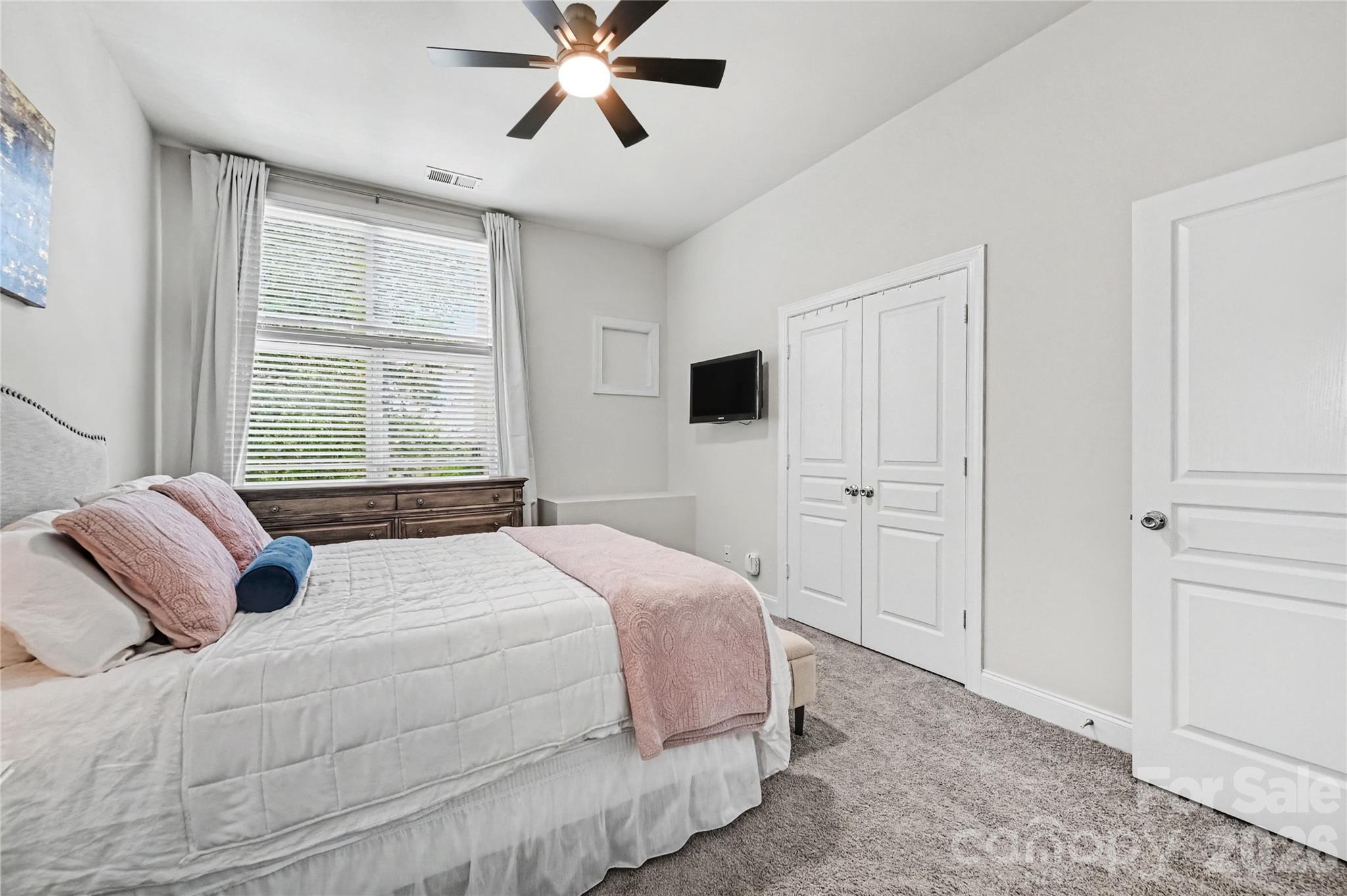 1043 Park West Drive — Charlotte