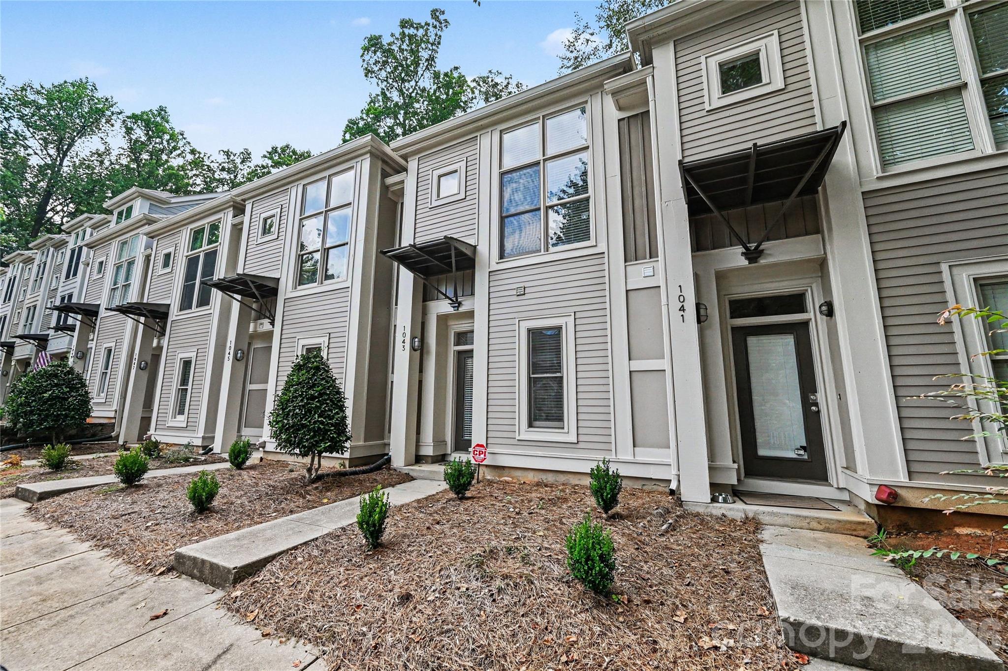 1043 Park West Drive — Charlotte