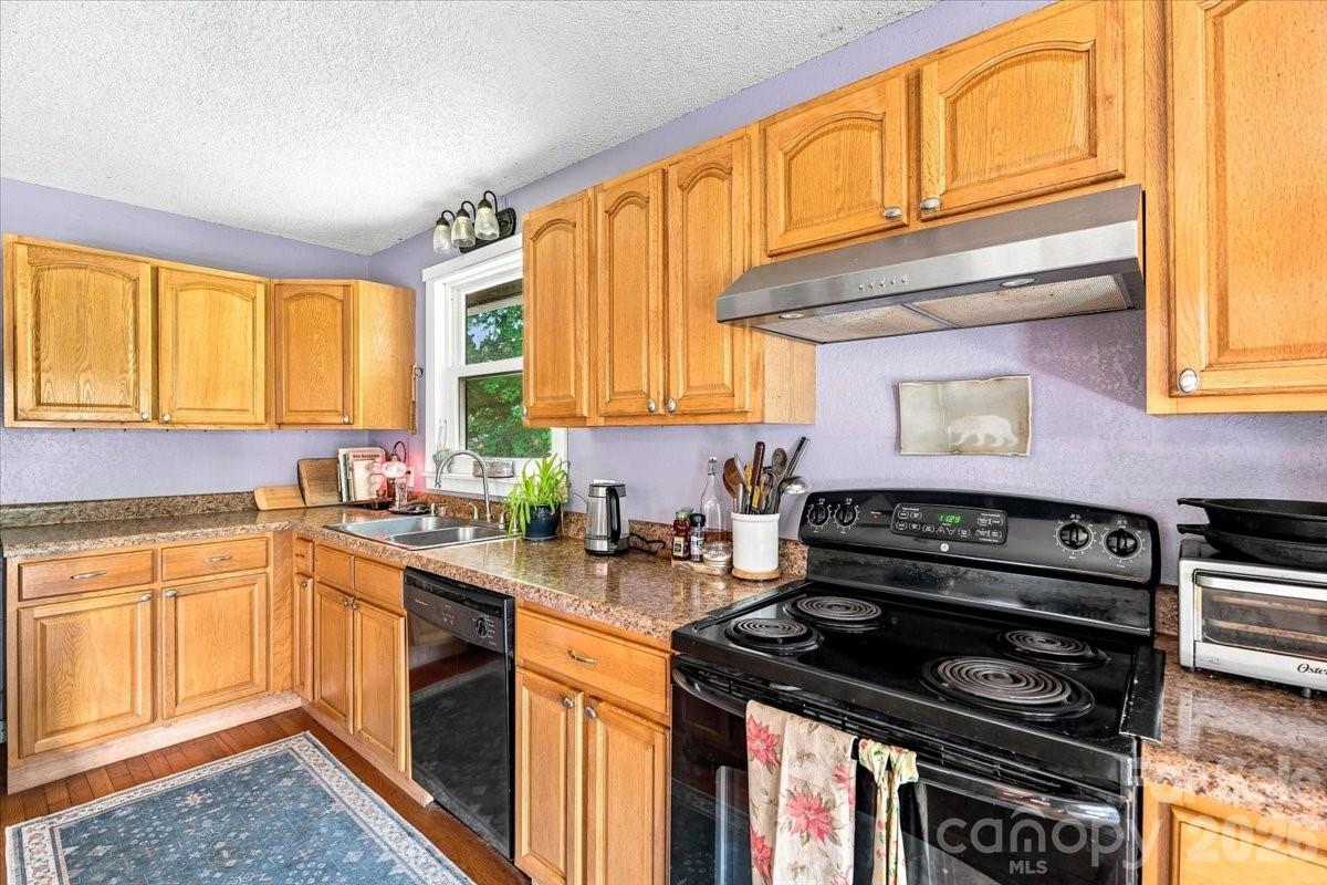 149 Charlie Mac Drive — Burnsville