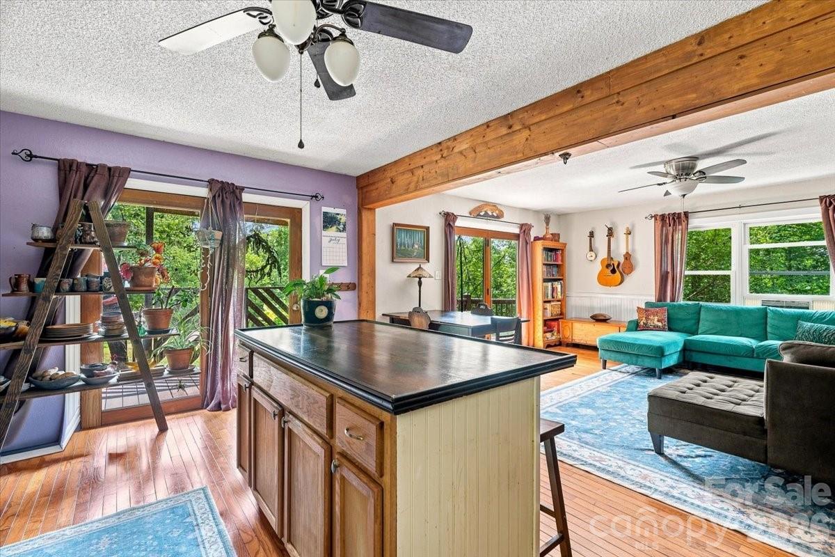 149 Charlie Mac Drive — Burnsville
