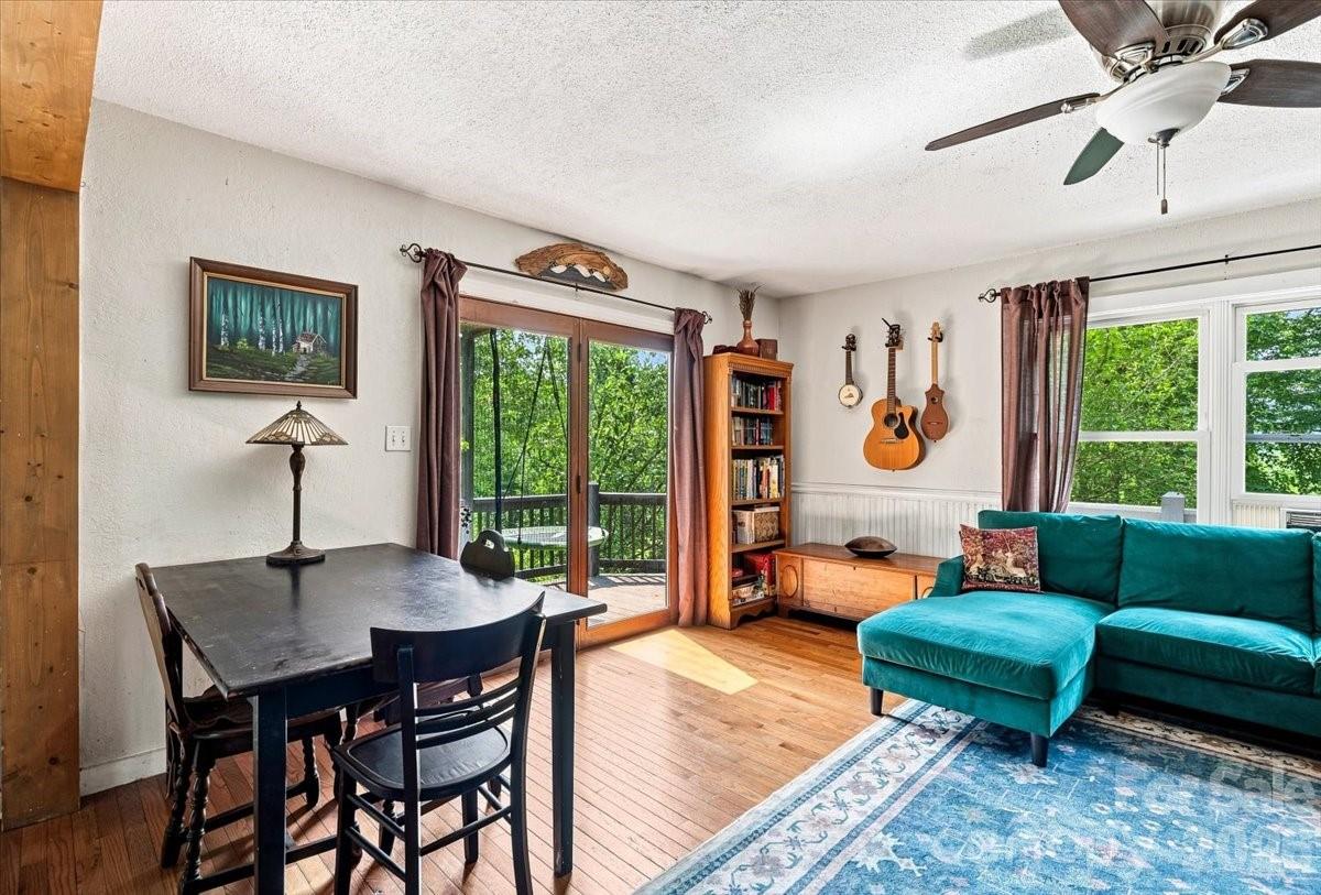 149 Charlie Mac Drive — Burnsville