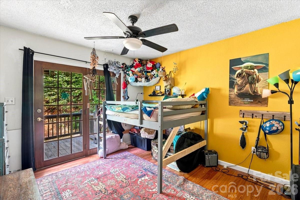 149 Charlie Mac Drive — Burnsville