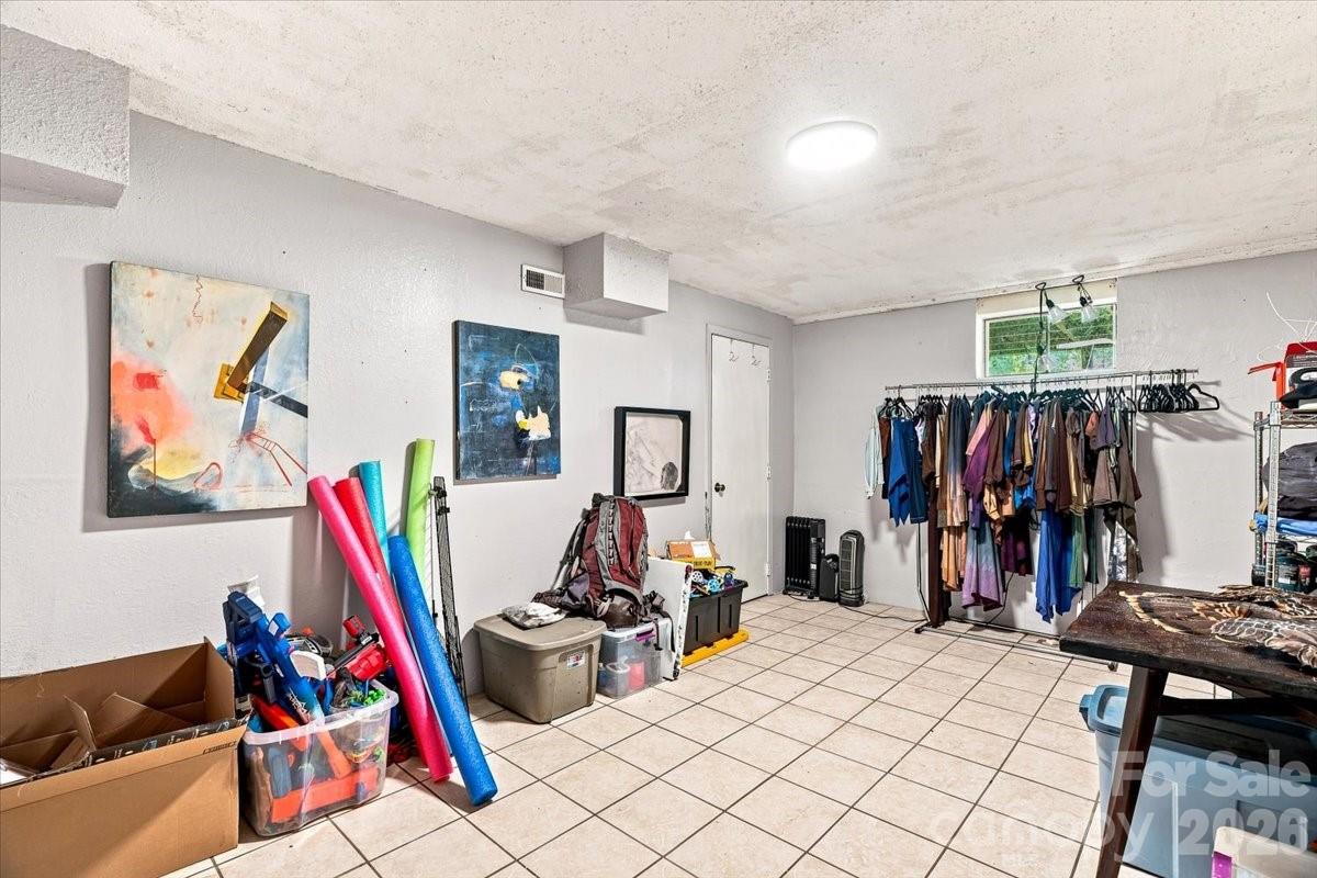149 Charlie Mac Drive — Burnsville