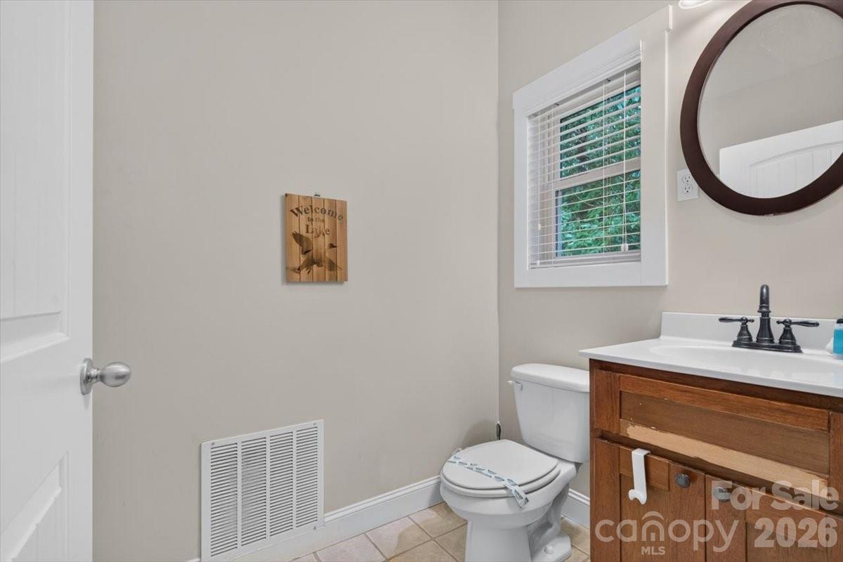 199 Atkins Loop — Lake Junaluska