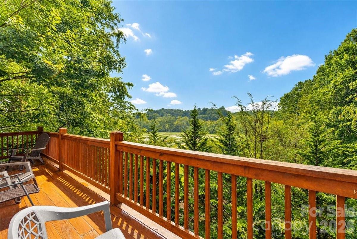 199 Atkins Loop — Lake Junaluska