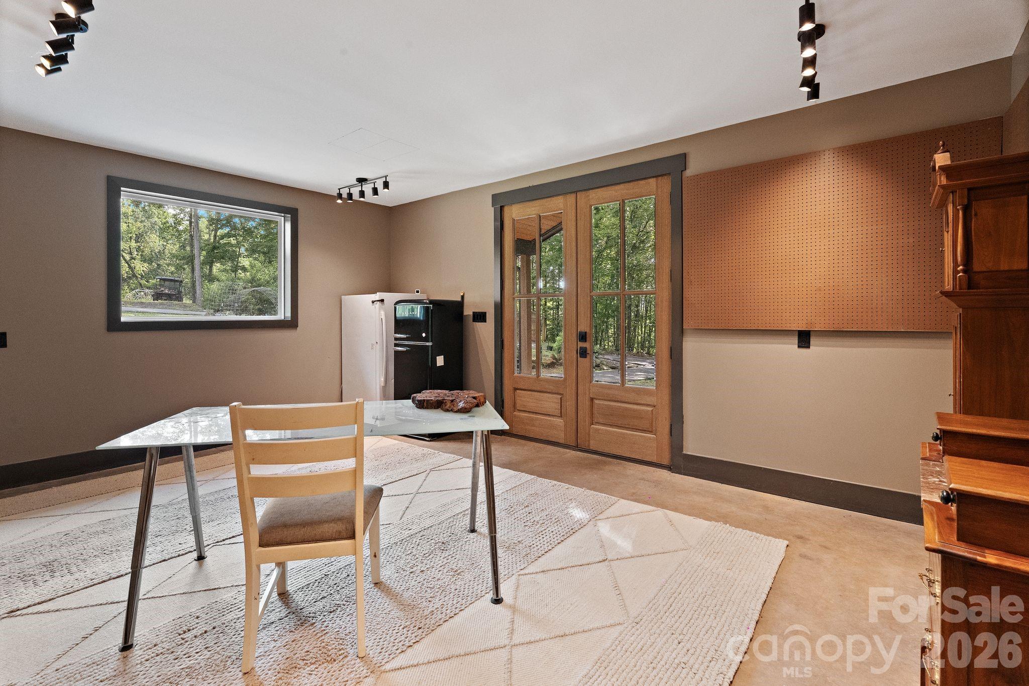 3135 Laurel Heights Drive — Morganton