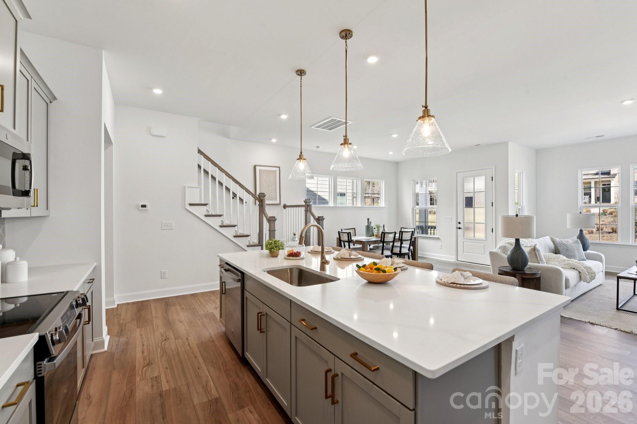 7422 Westrow Avenue — Charlotte