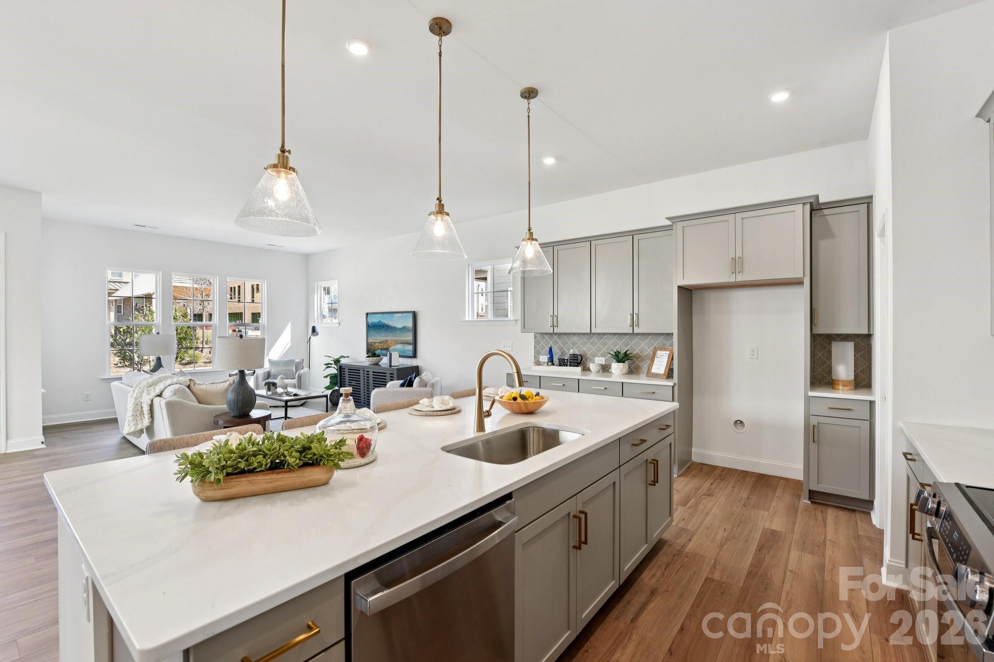 7422 Westrow Avenue — Charlotte