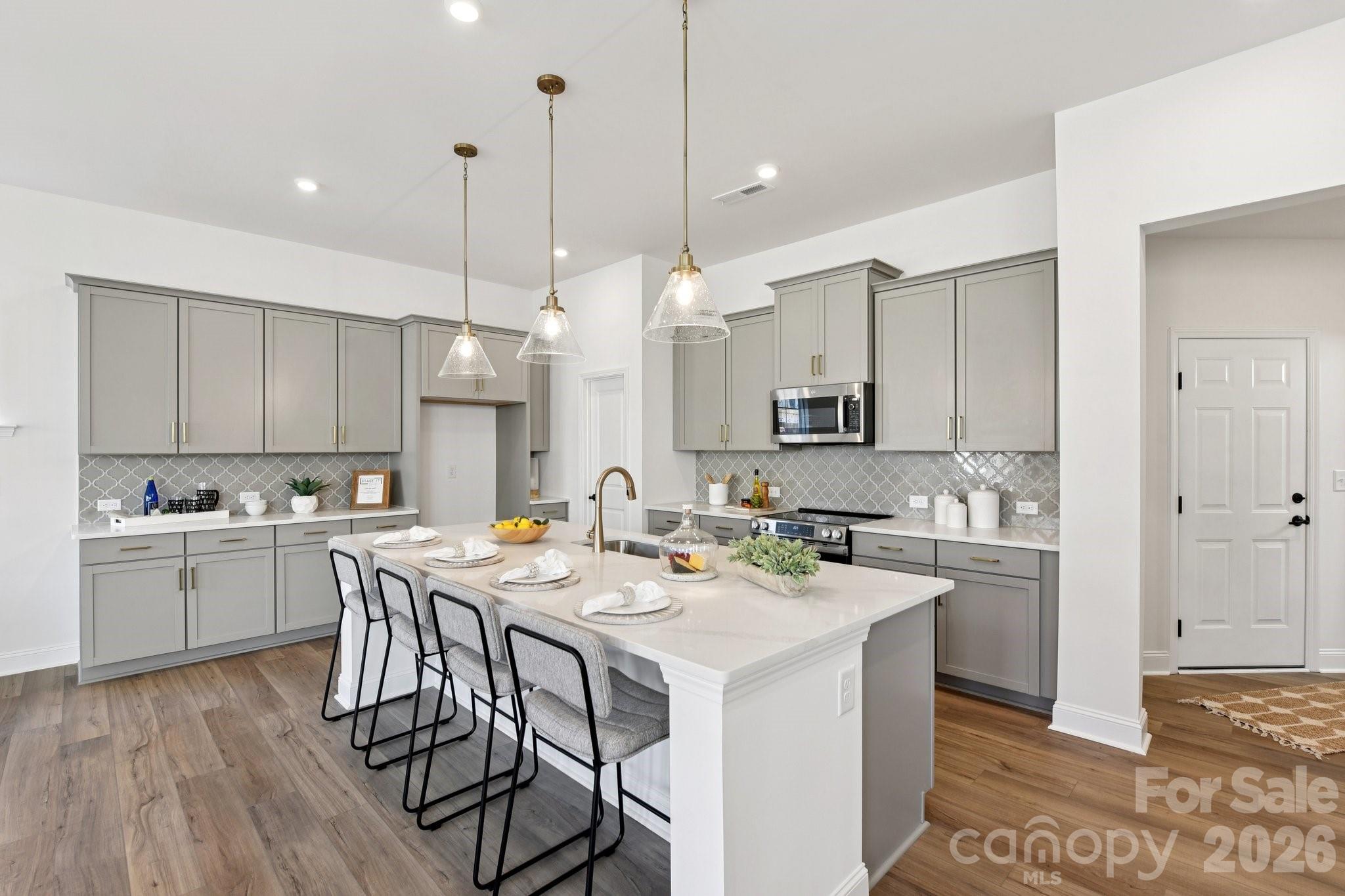 7422 Westrow Avenue — Charlotte