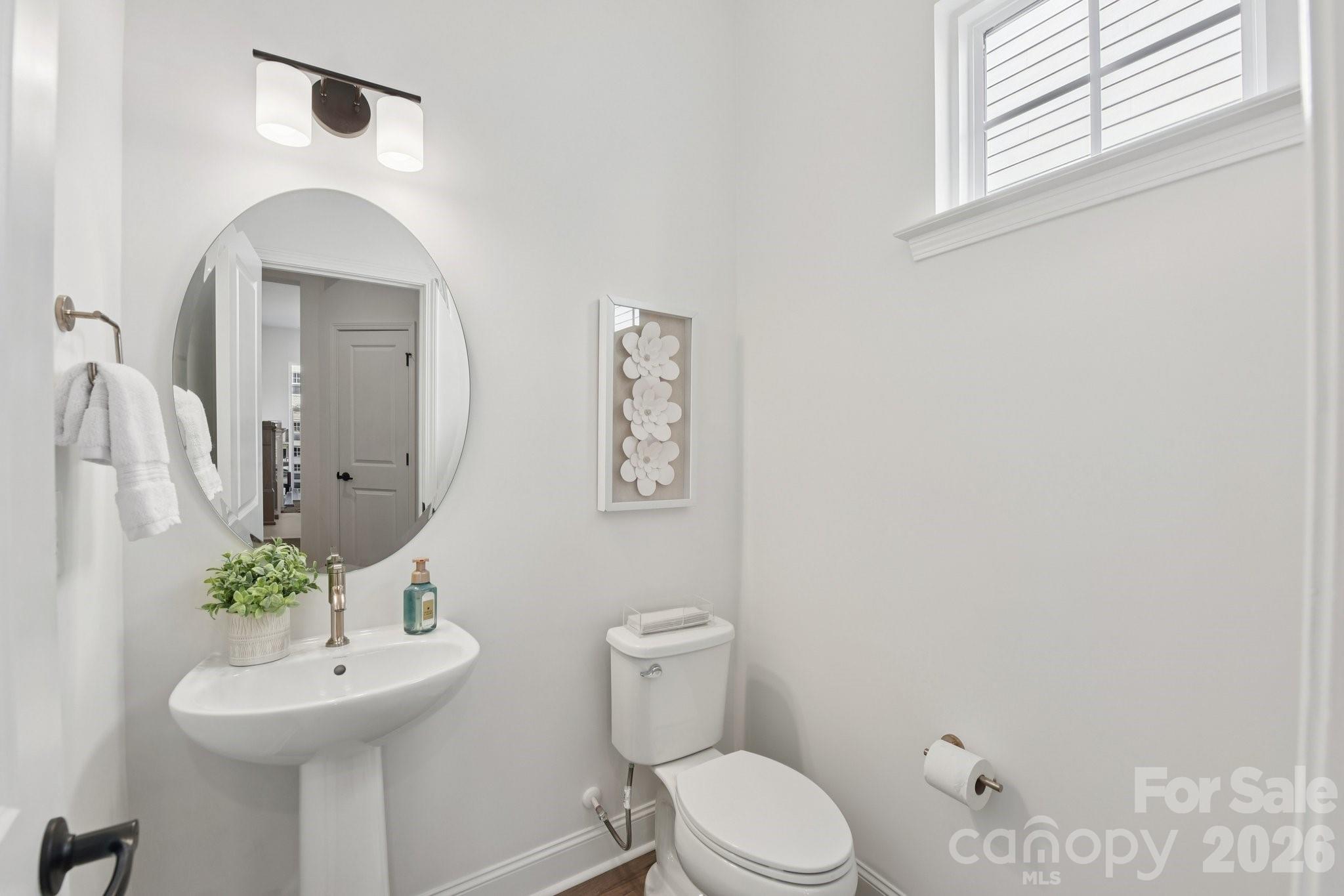 7422 Westrow Avenue — Charlotte
