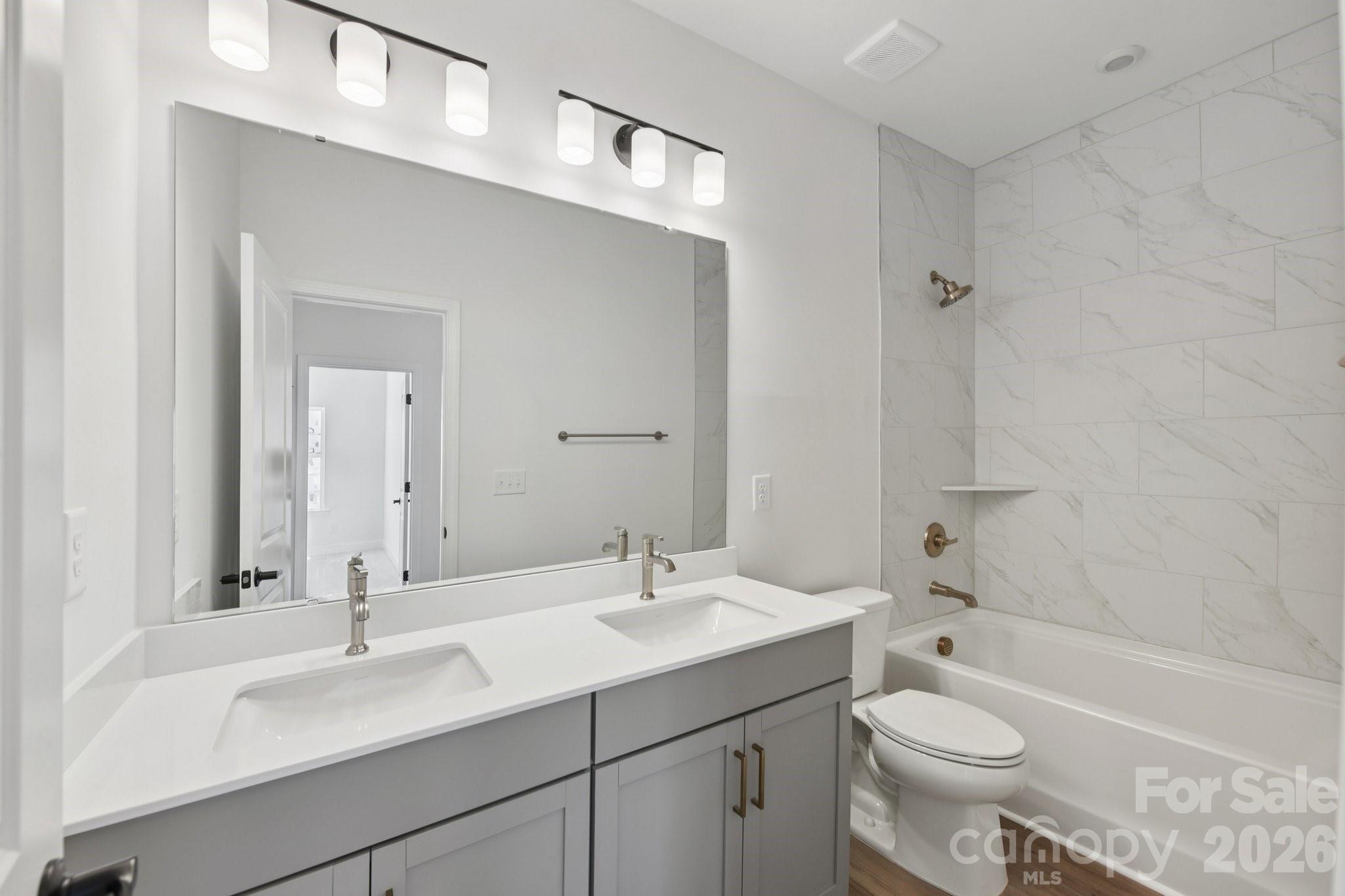 7422 Westrow Avenue — Charlotte