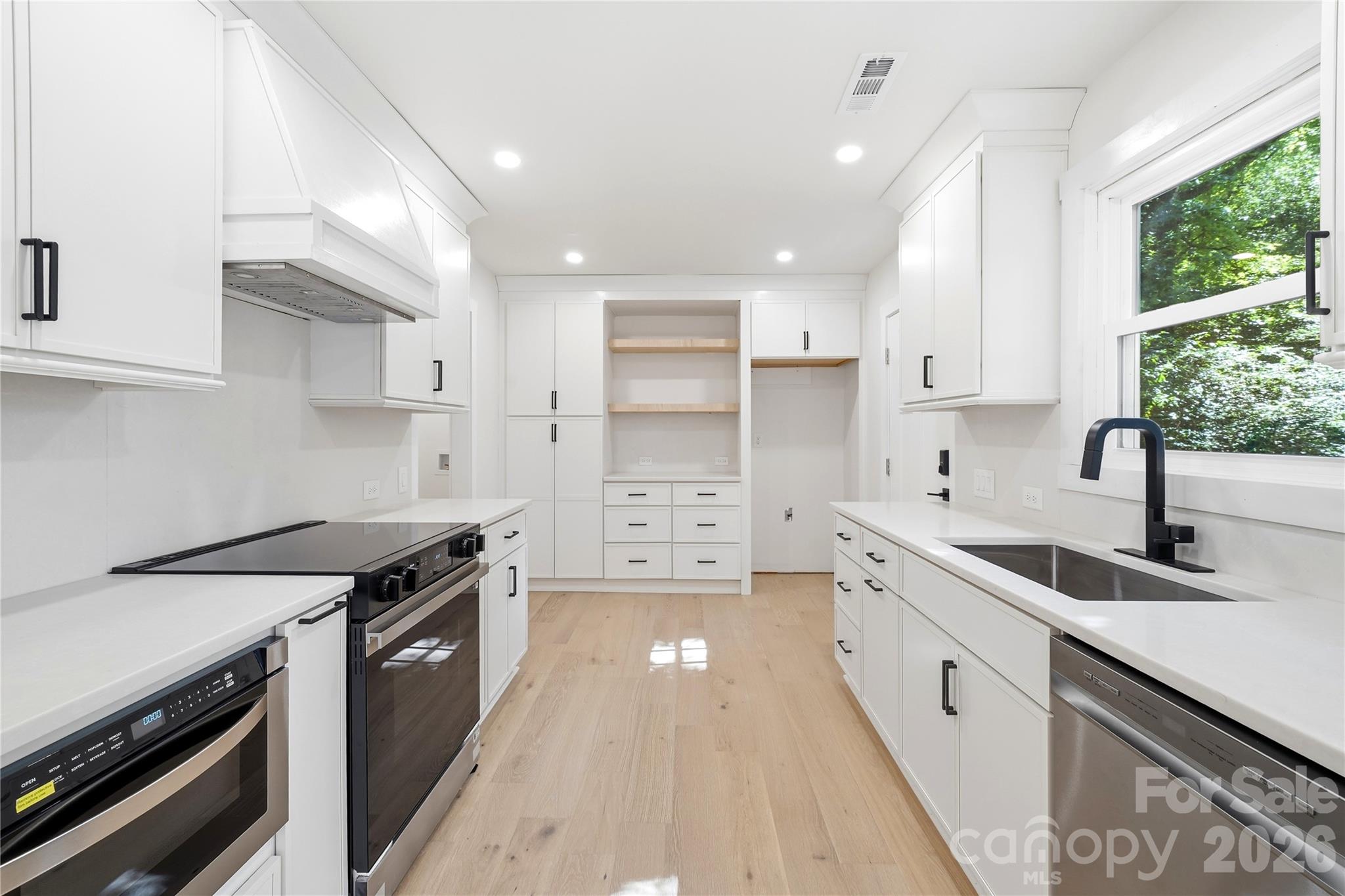 6900 Norchester Court — Charlotte