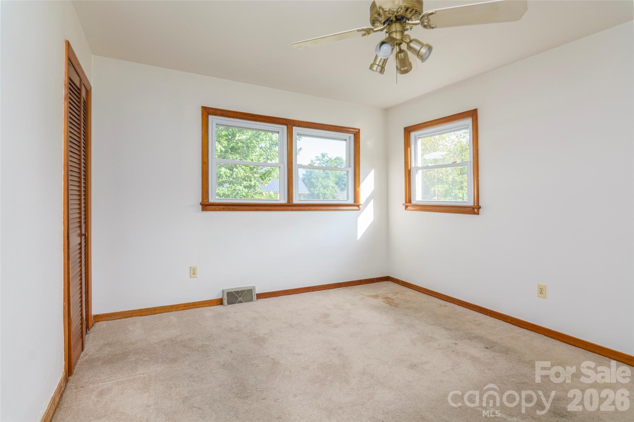 32 Kathy Drive — Waynesville
