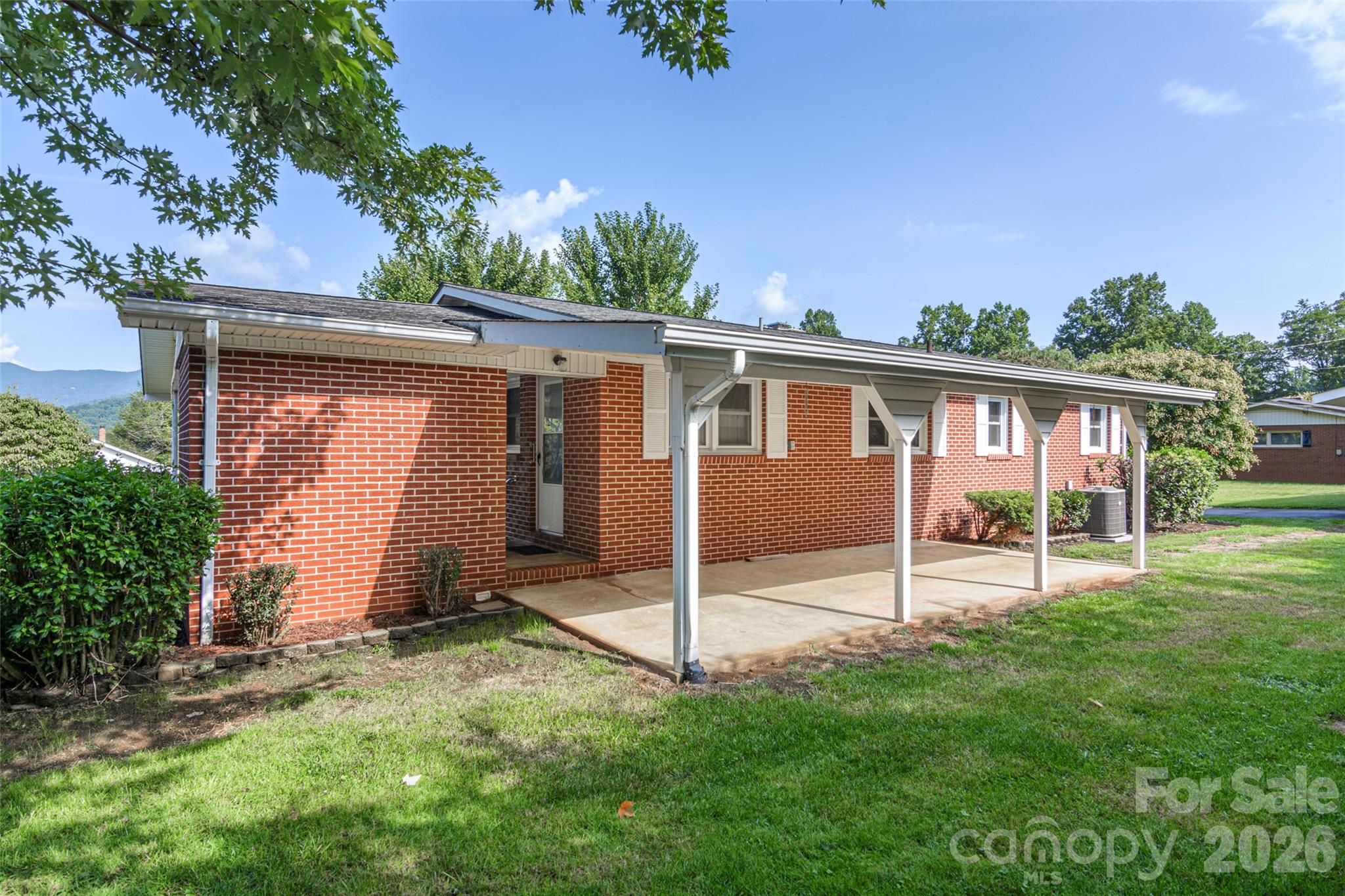32 Kathy Drive — Waynesville