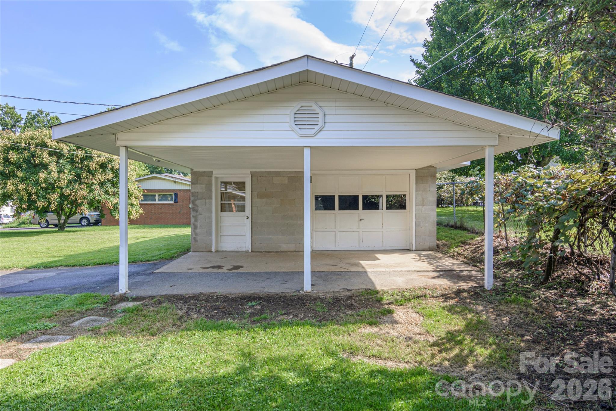 32 Kathy Drive — Waynesville