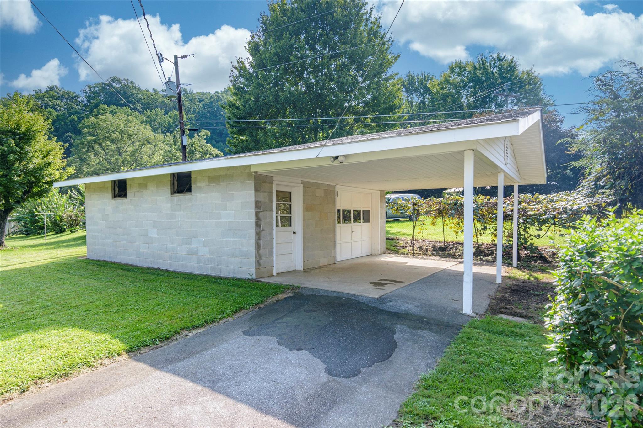 32 Kathy Drive — Waynesville