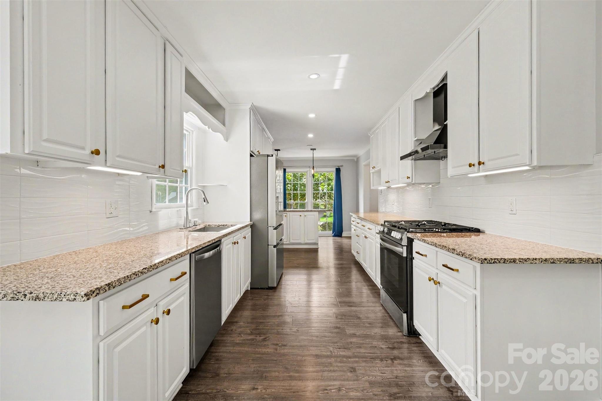 5734 Faulconbridge Road — Charlotte