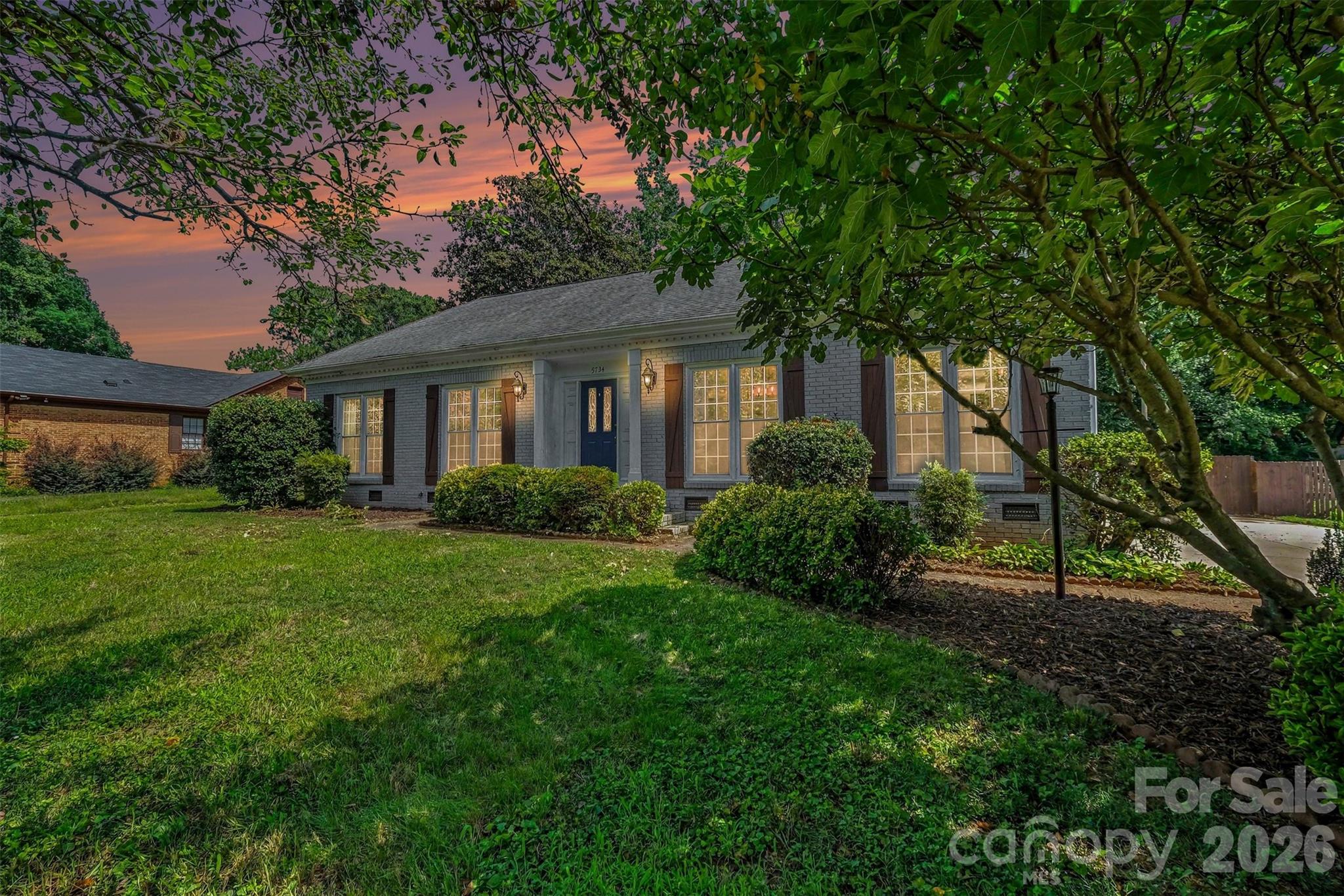 5734 Faulconbridge Road — Charlotte