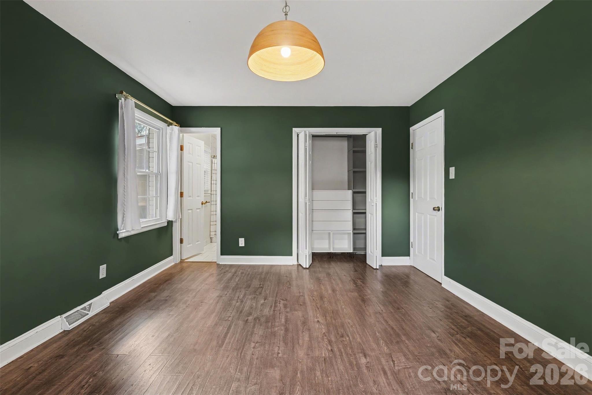 5734 Faulconbridge Road — Charlotte