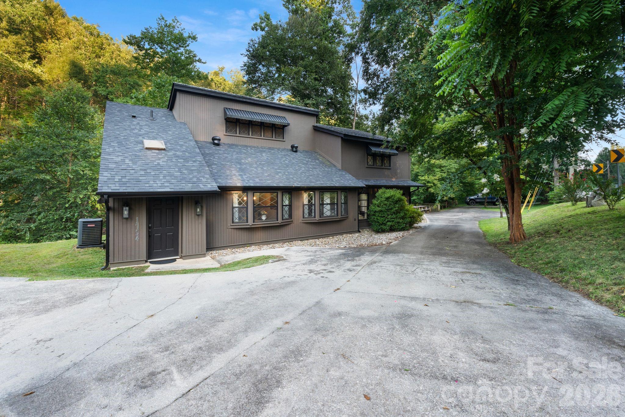 1754 Lake Tahoma Road — Marion