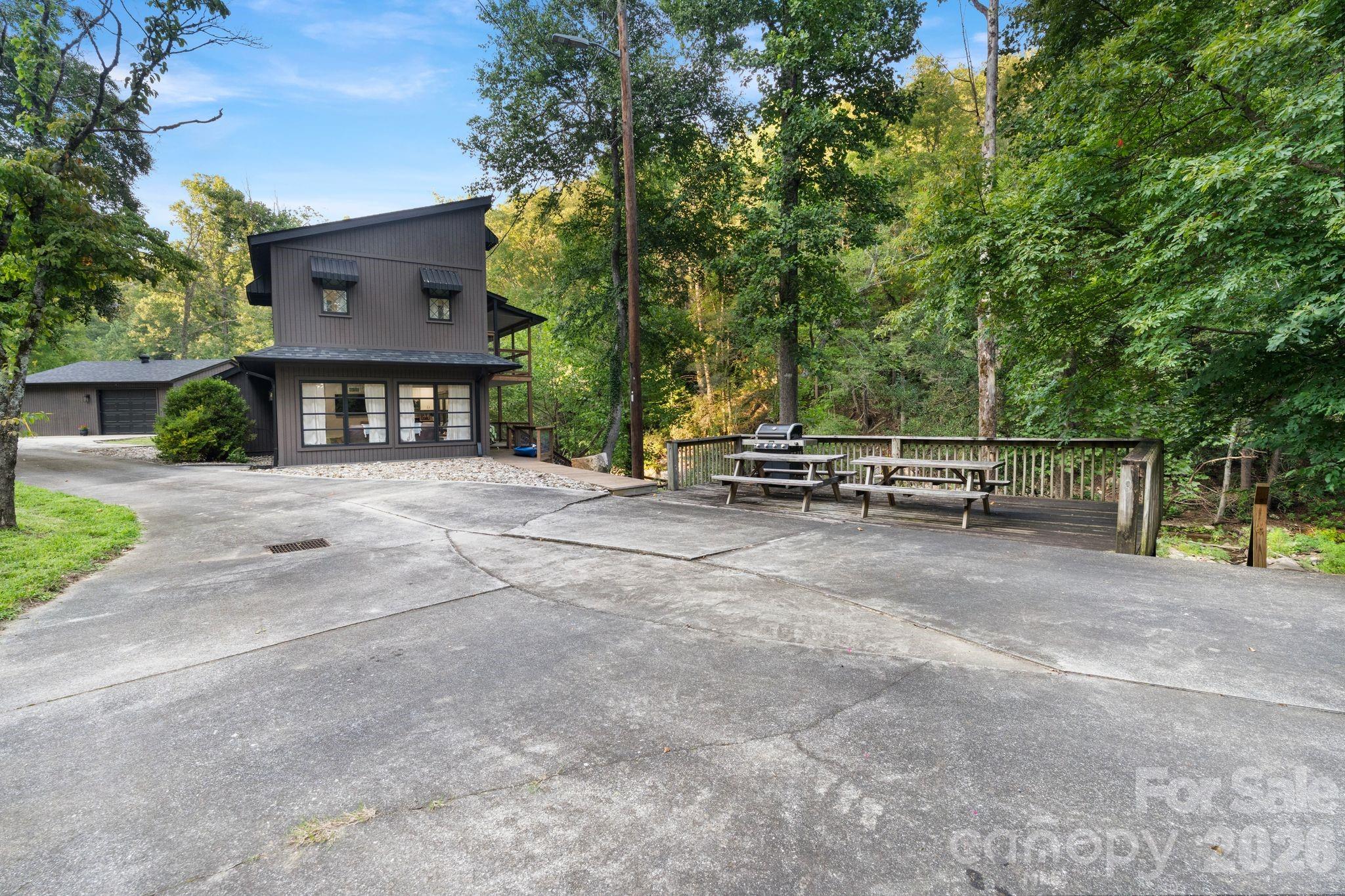 1754 Lake Tahoma Road — Marion