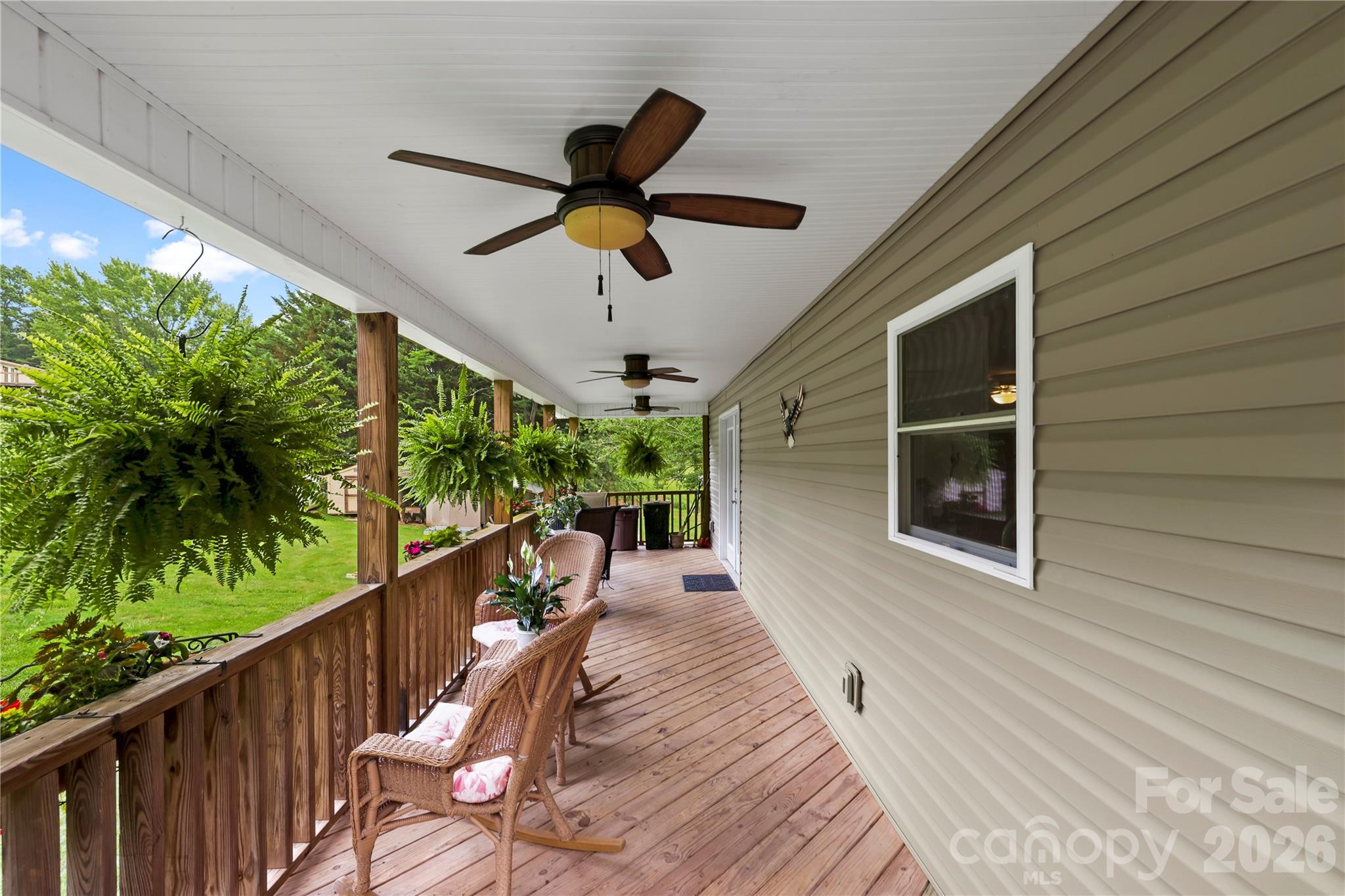 611 Pole Creasman Road — Asheville